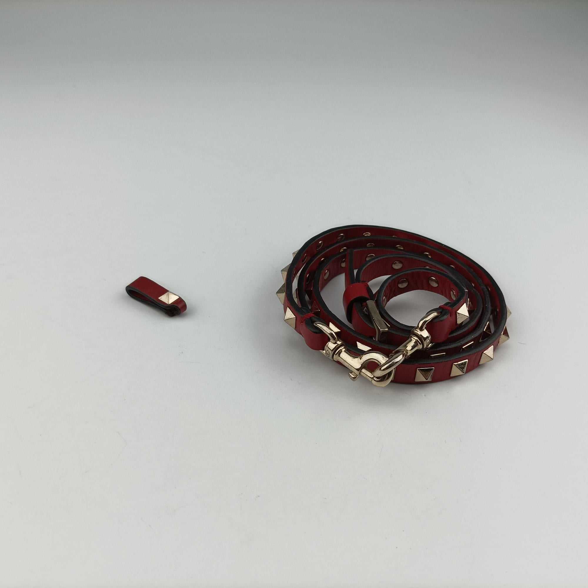 Pre-owned Valentino Rockstud Red Leather  shoulderbag | stylenewstar