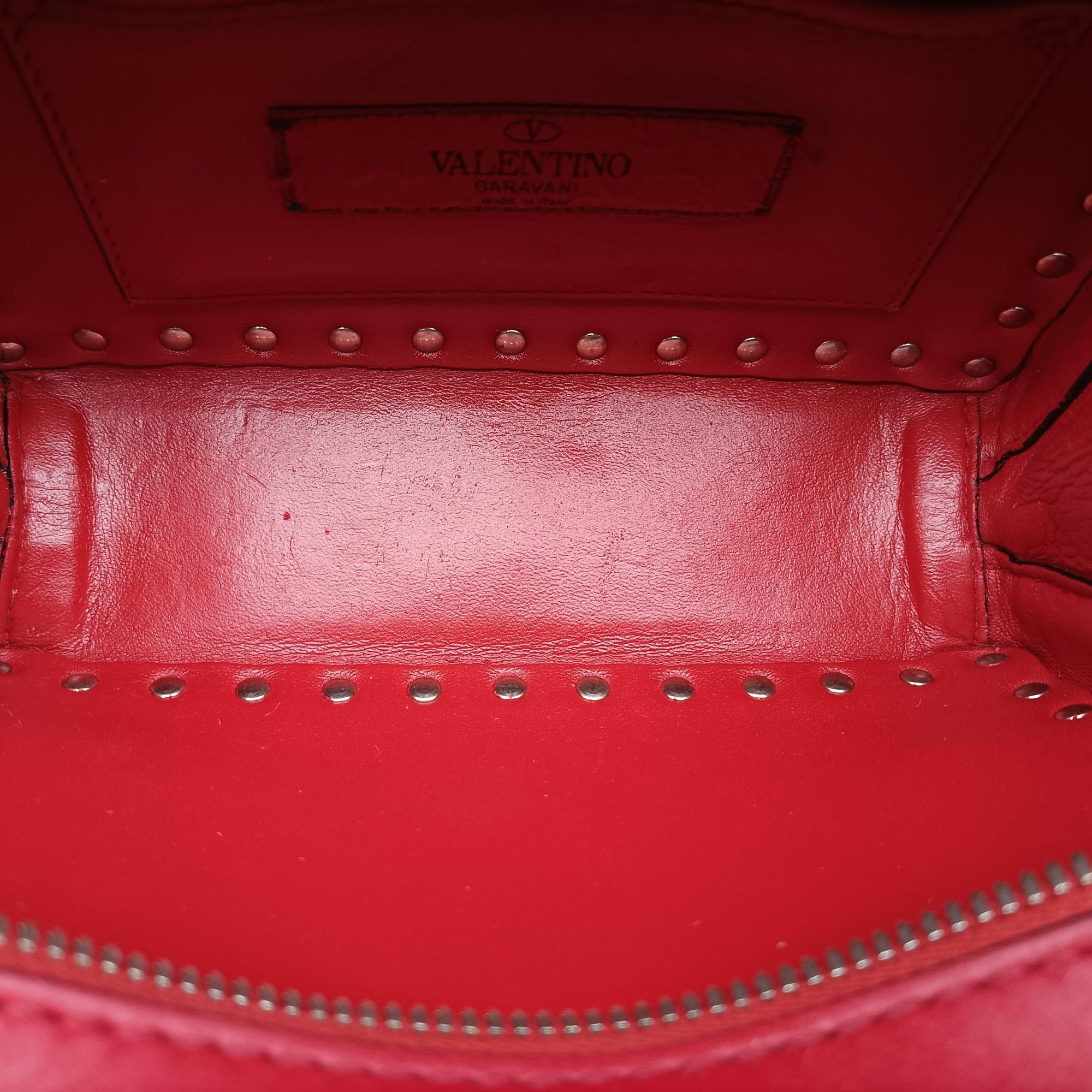Pre-owned Valentino Rockstud Red Leather  shoulderbag | stylenewstar