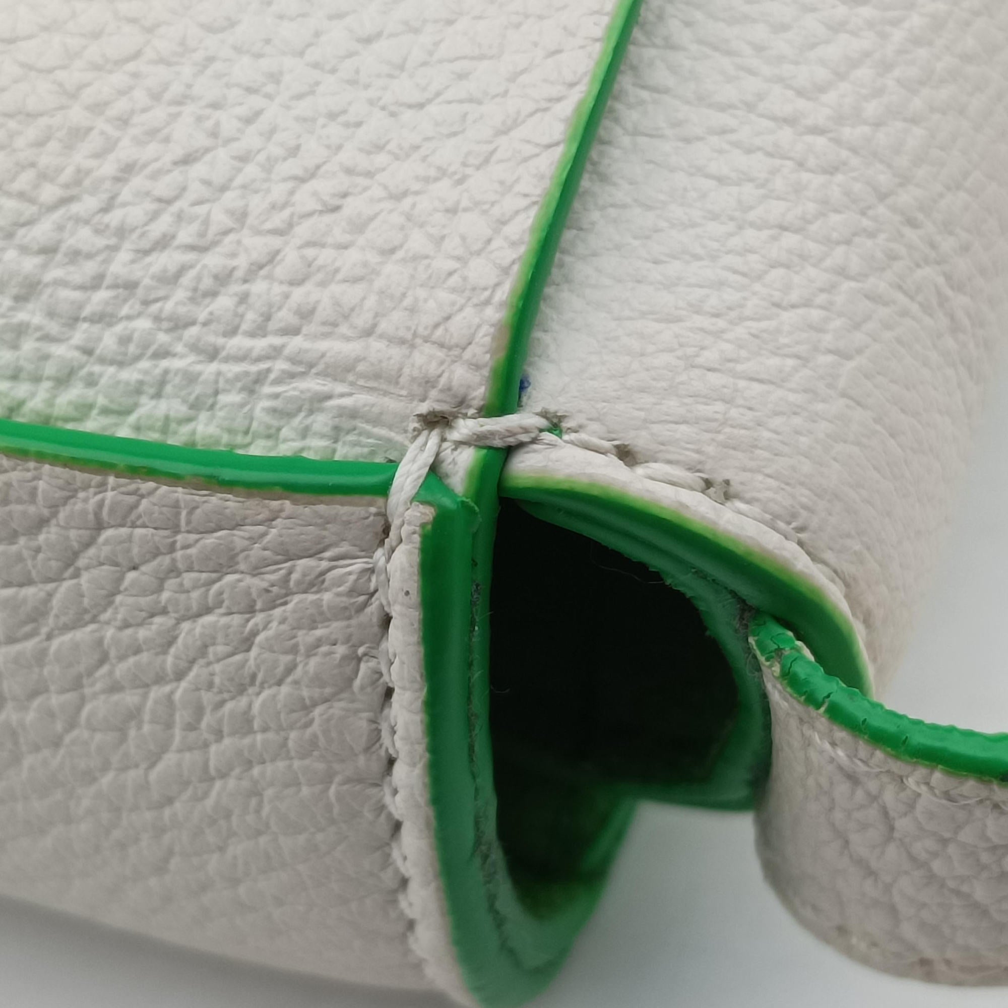 Vintage Bottega Veneta candy cassette White×green Leather  shoulderbag | stylenewstar
