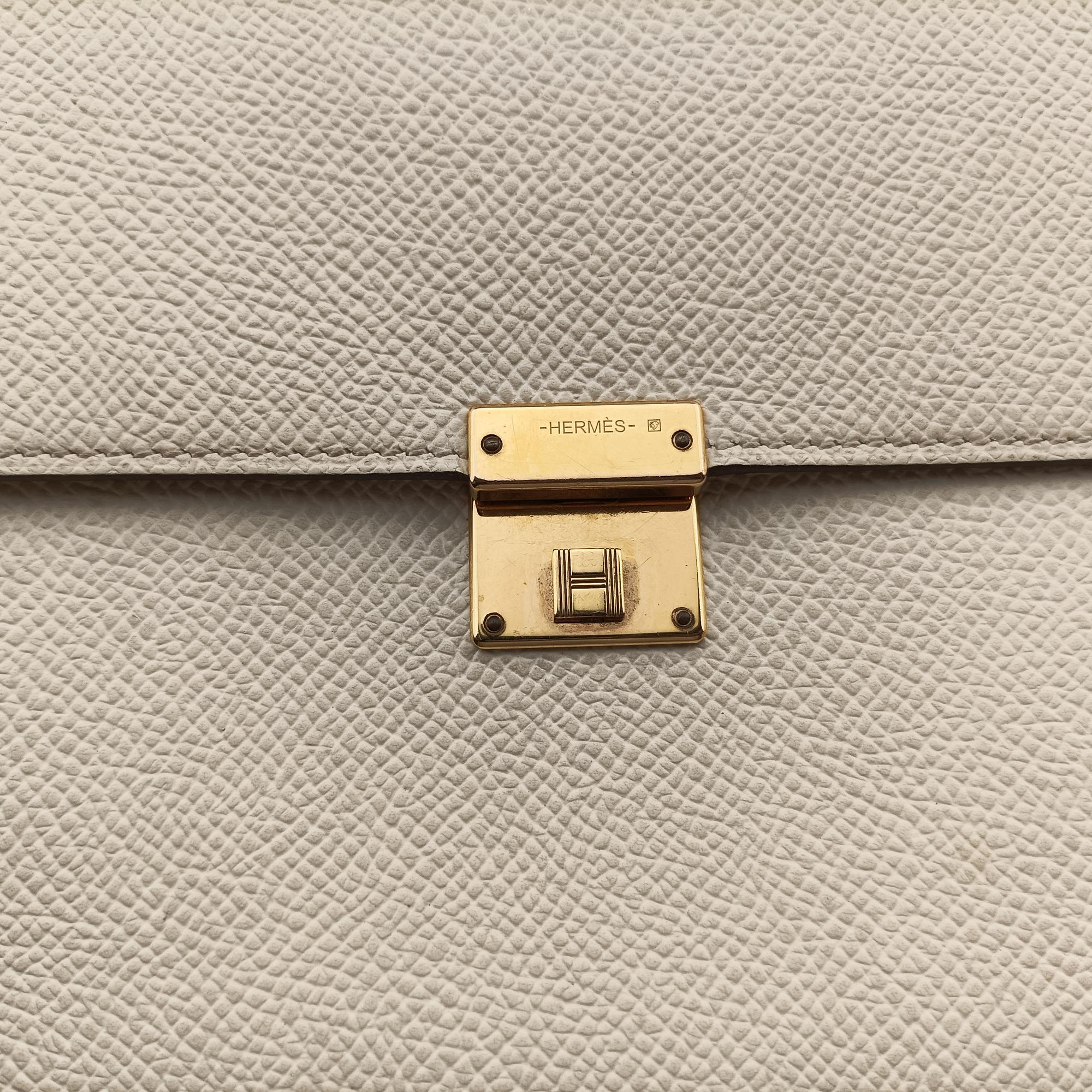 Pre-owned Hermes Clic 16 Nata Epsom Calfskin  shoulderbag | stylenewstar