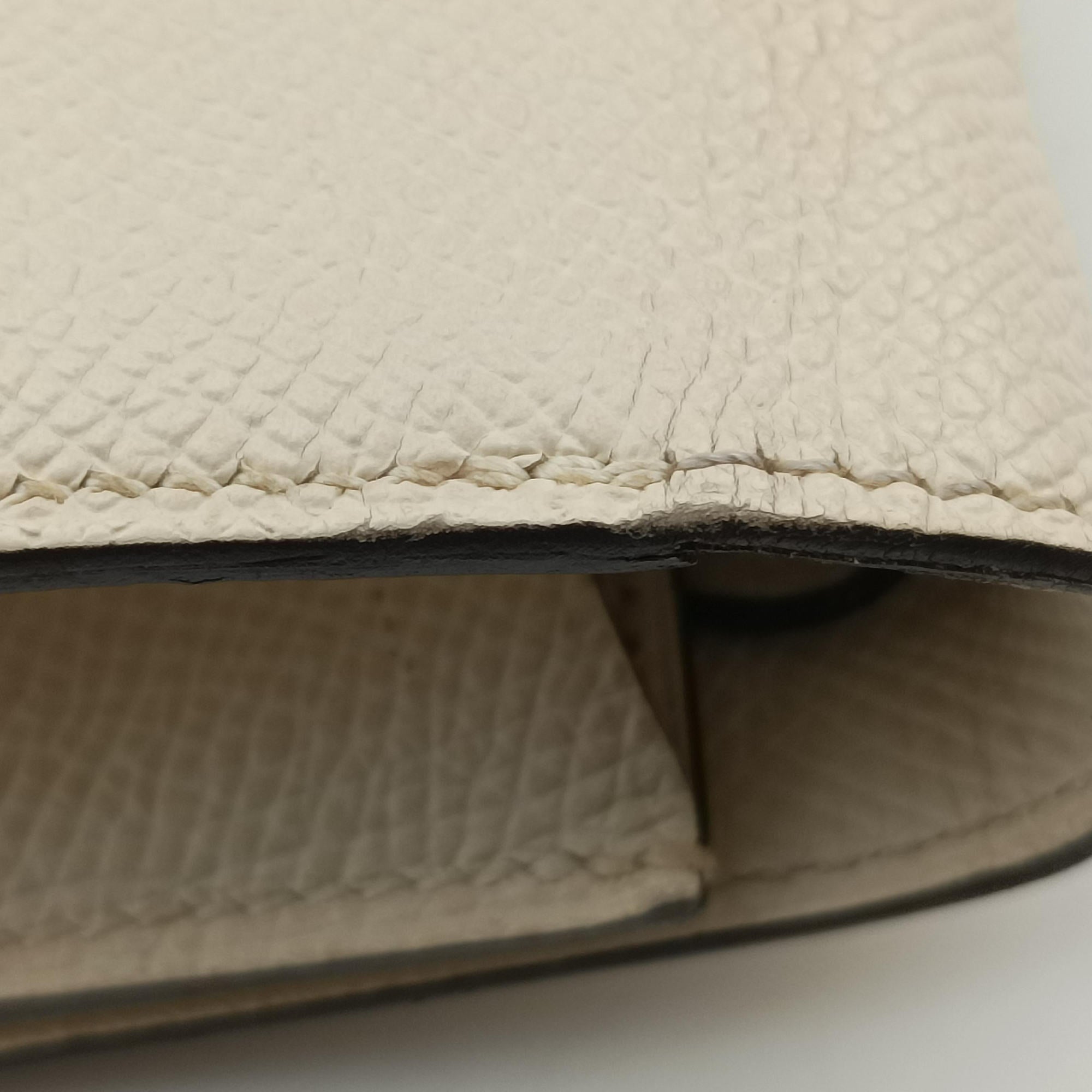 Pre-owned Hermes Clic 16 Nata Epsom Calfskin  shoulderbag | stylenewstar