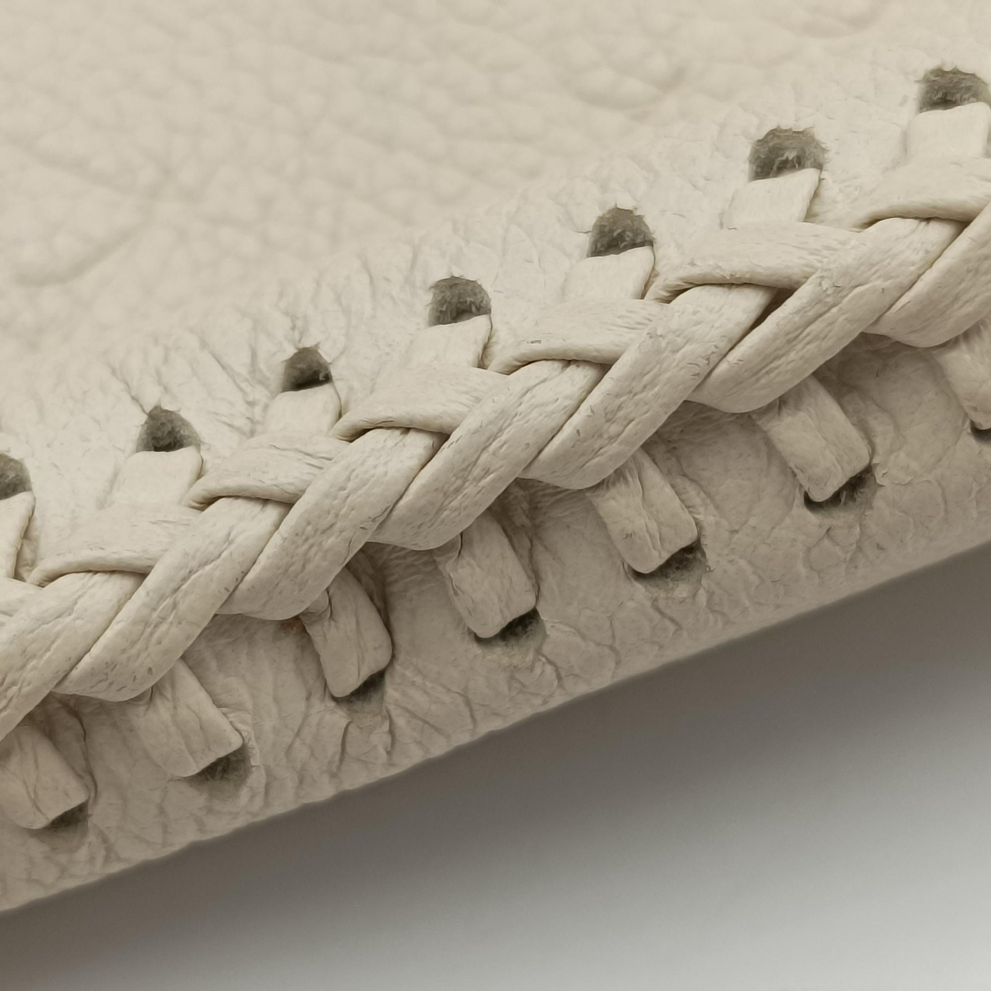 Pre-owned Louis Vuitton Artsy MM NEIGE Monogram Empreinte M93449 shoulderbag | stylenewstar