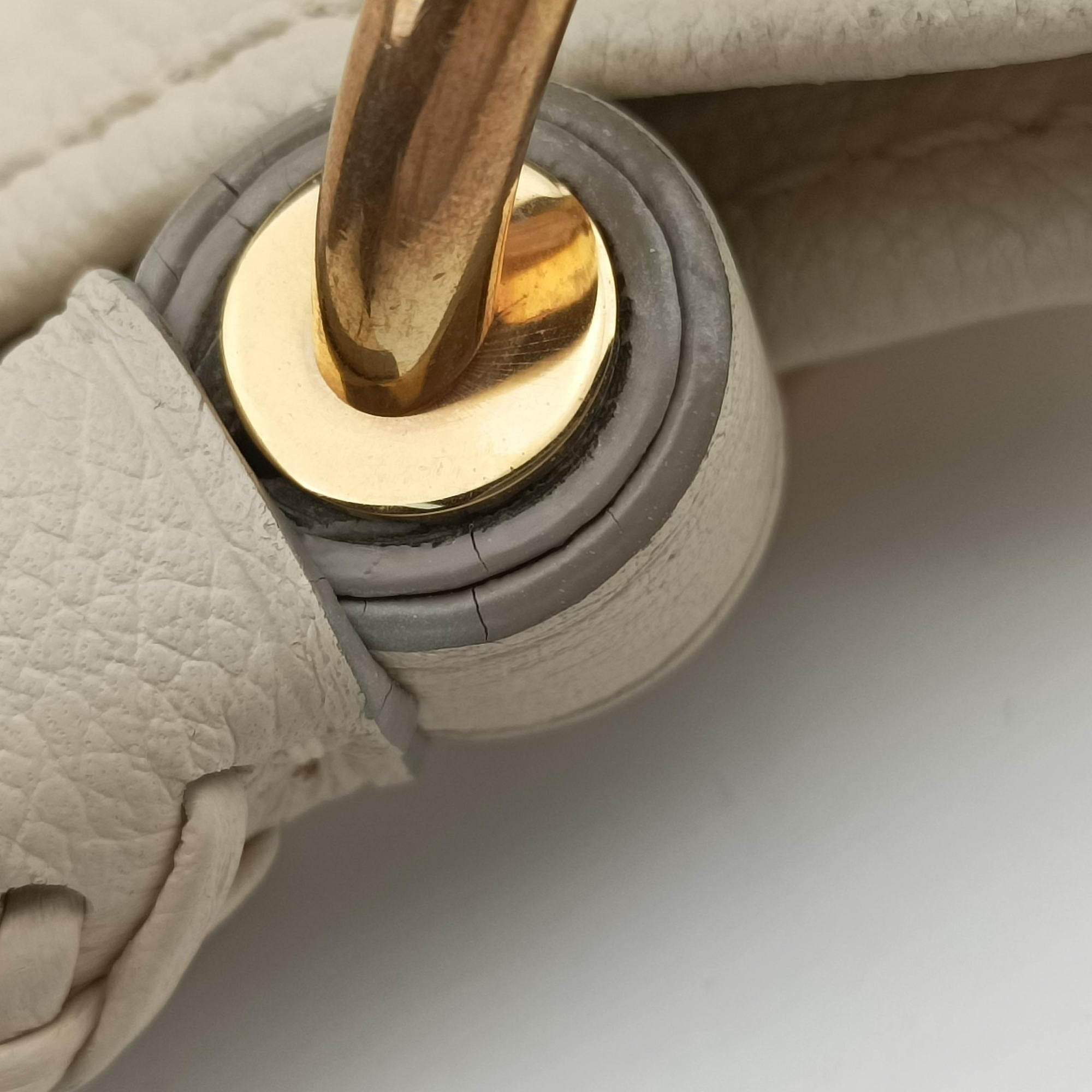 Pre-owned Louis Vuitton Artsy MM NEIGE Monogram Empreinte M93449 shoulderbag | stylenewstar