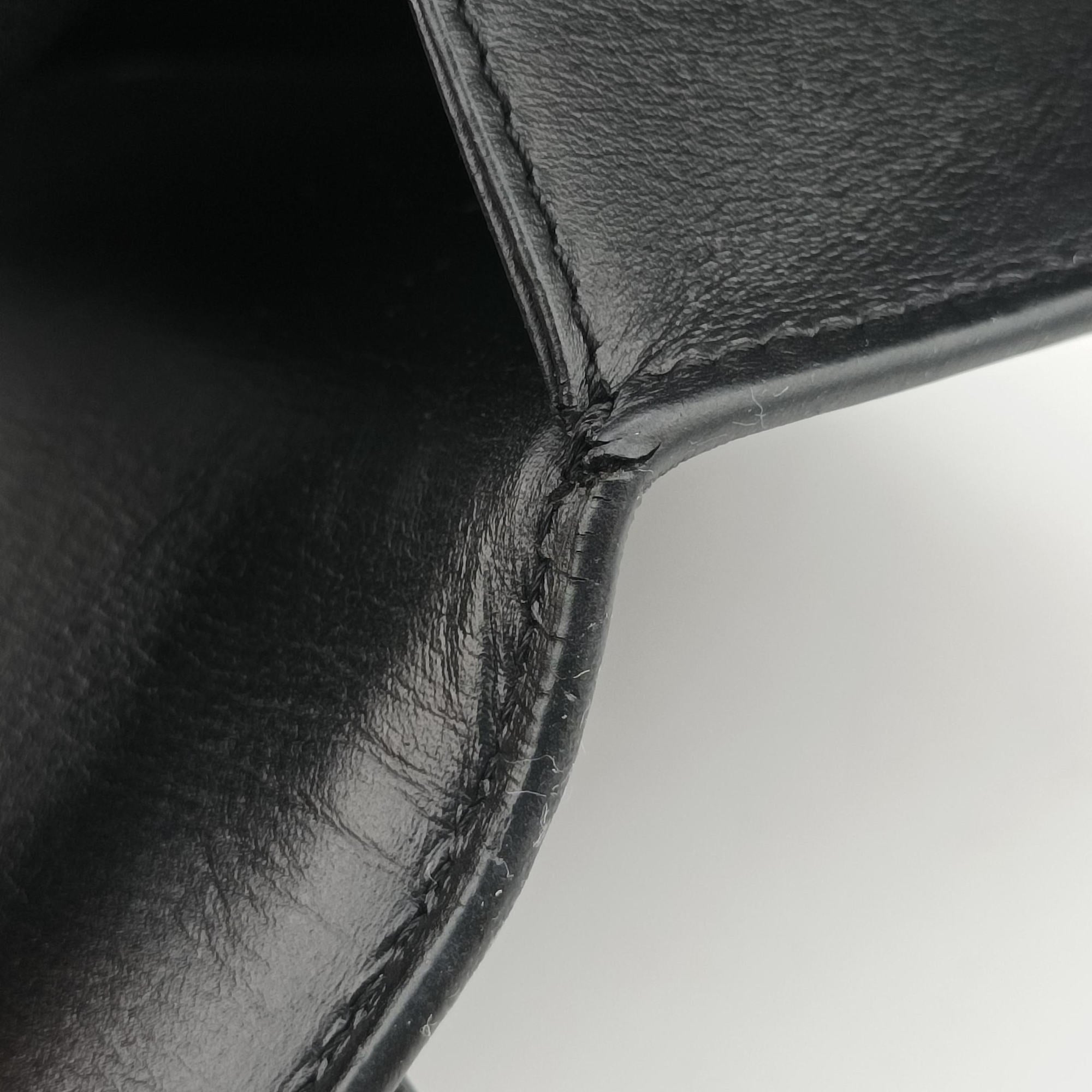 Secondhand Loewe Barcelona Black Leather  shoulderbag | stylenewstar
