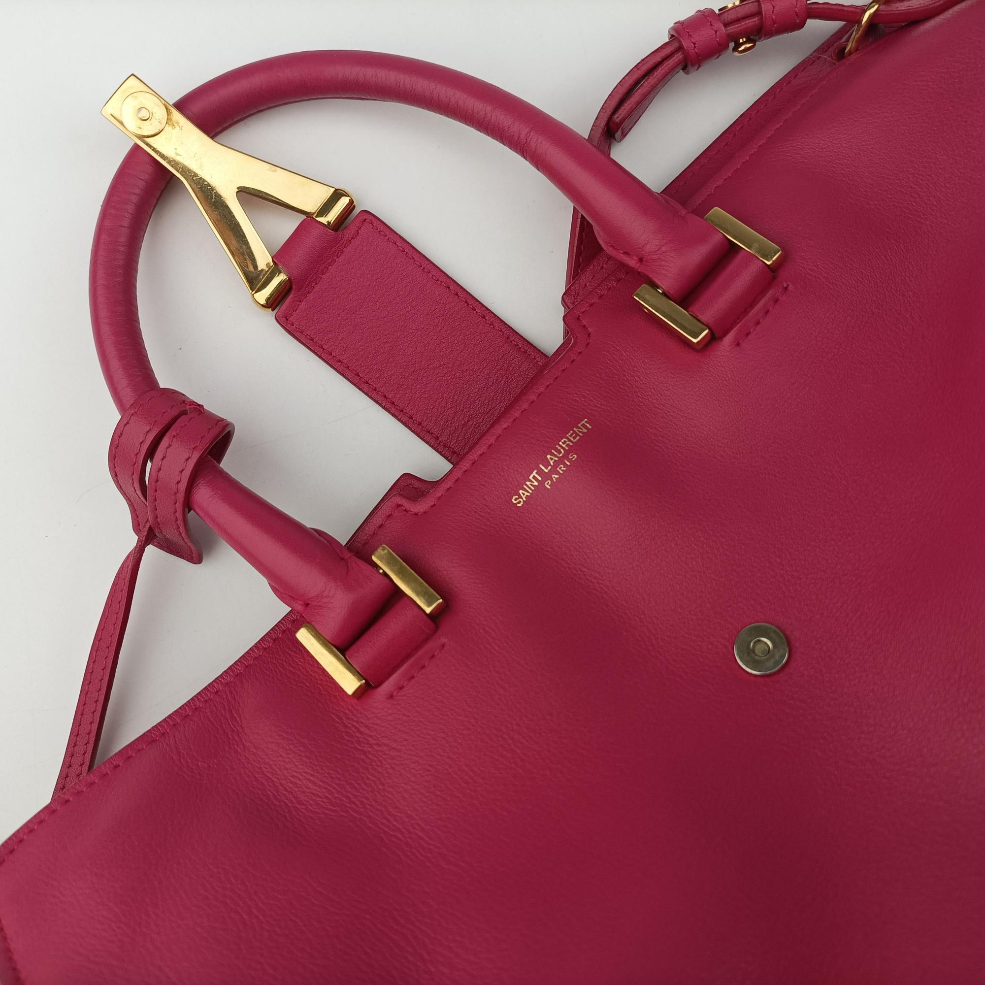 Secondhand Yves Saint Laurent Y Ligne Petit Cabas Rose Leather 311210 shoulderbag | stylenewstar