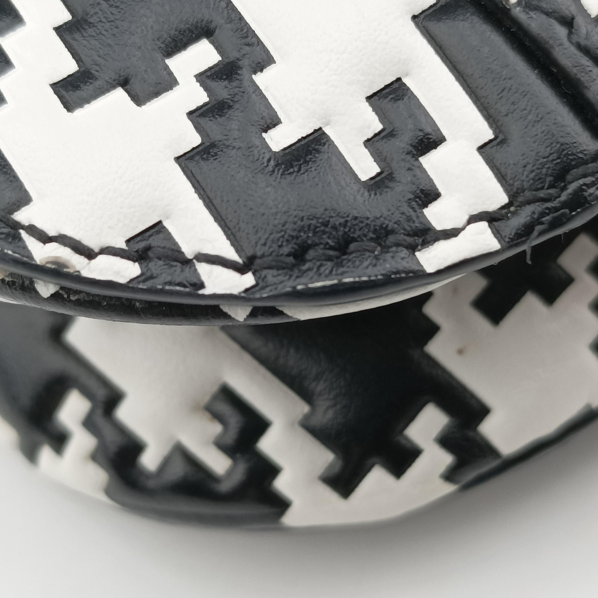 Secondhand Christian Dior Saddle White × Black Jacquard  shoulderbag | stylenewstar