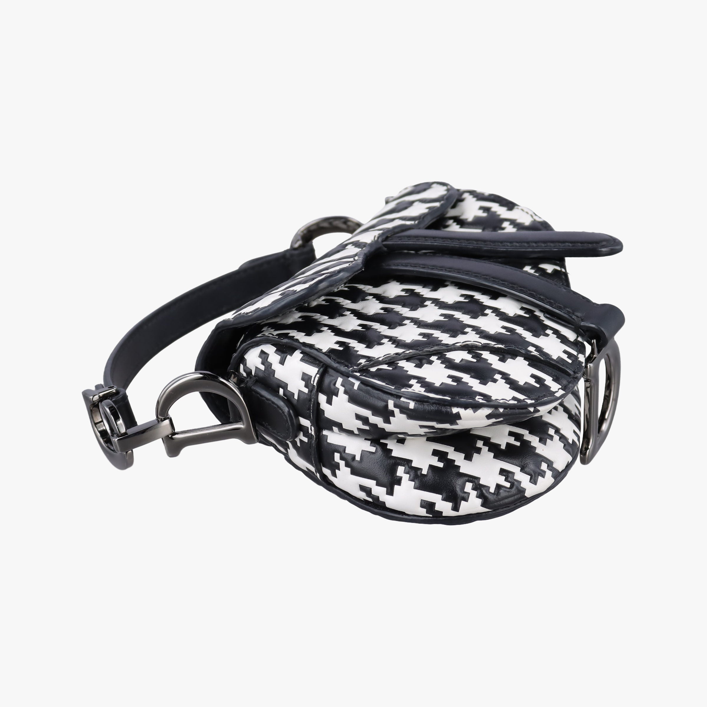 Secondhand Christian Dior Saddle White × Black Jacquard  shoulderbag | stylenewstar