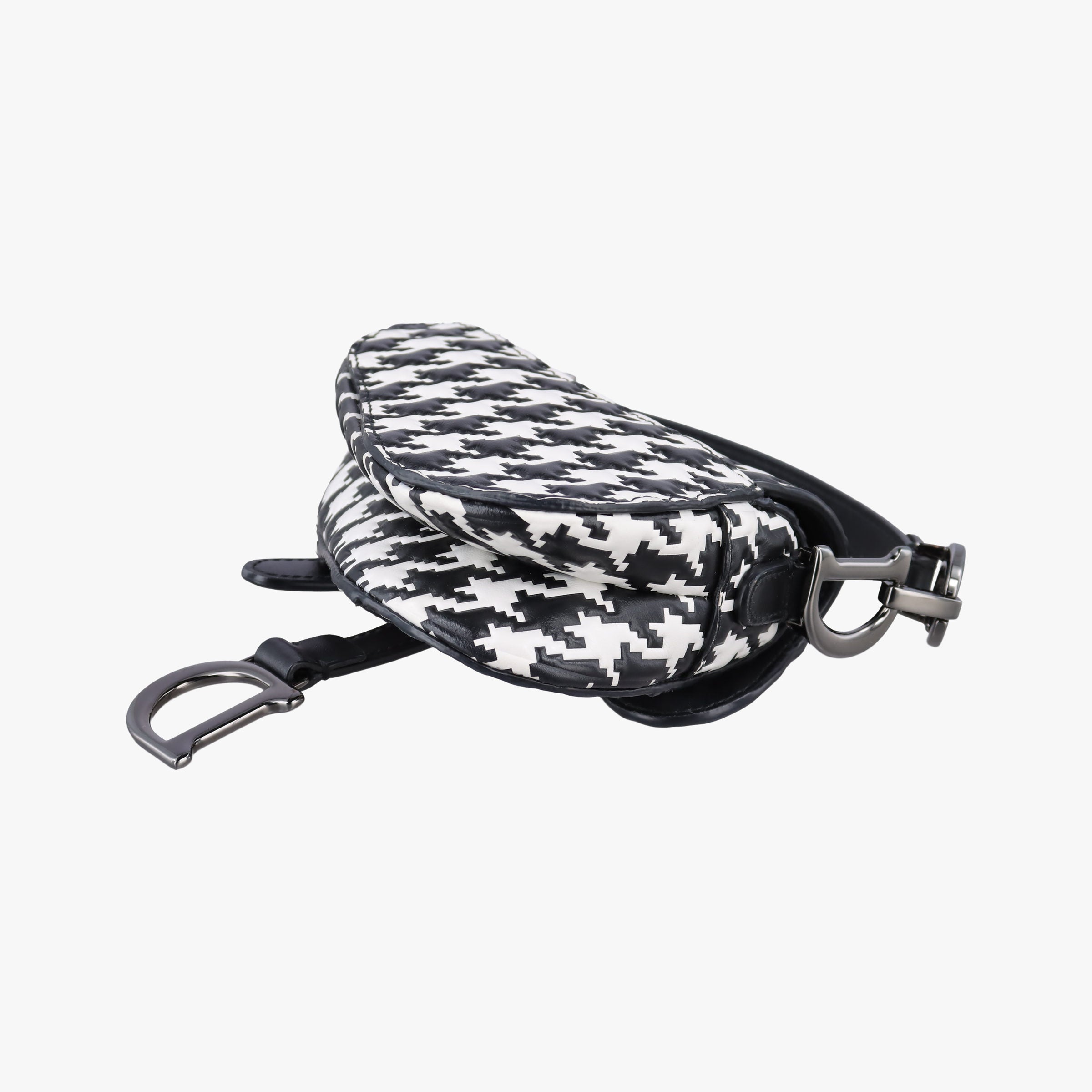 Secondhand Christian Dior Saddle White × Black Jacquard  shoulderbag | stylenewstar