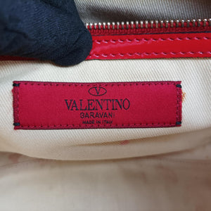 Secondhand Valentino Rockstud Red Patent Leather  shoulderbag | stylenewstar