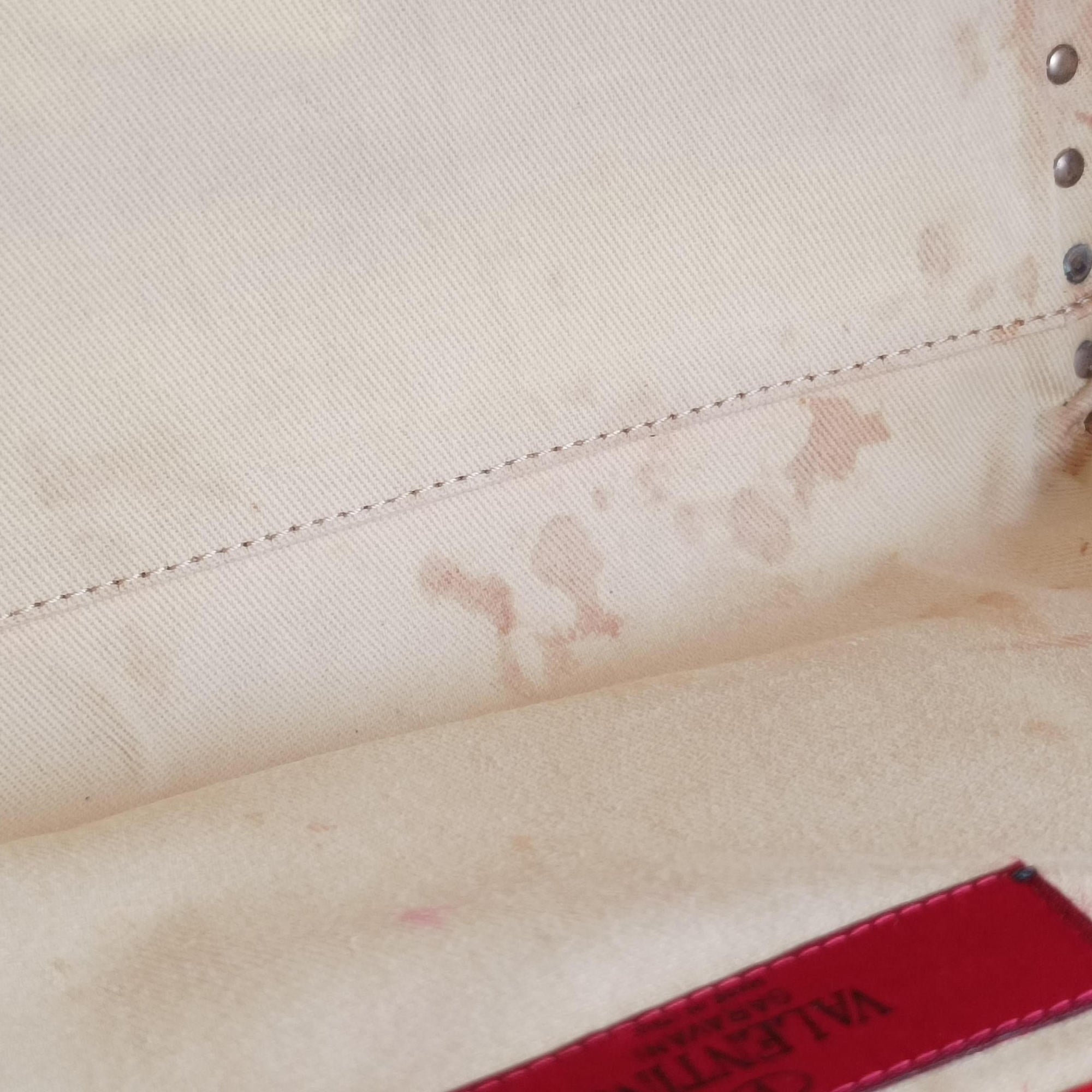 Secondhand Valentino Rockstud Red Patent Leather  shoulderbag | stylenewstar