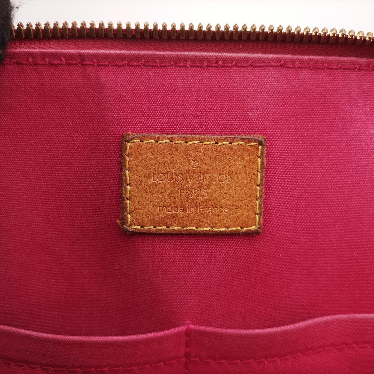 Pre-owned Louis Vuitton Alma PM pomme d'amour Vernis M90096 handbag | stylenewstar