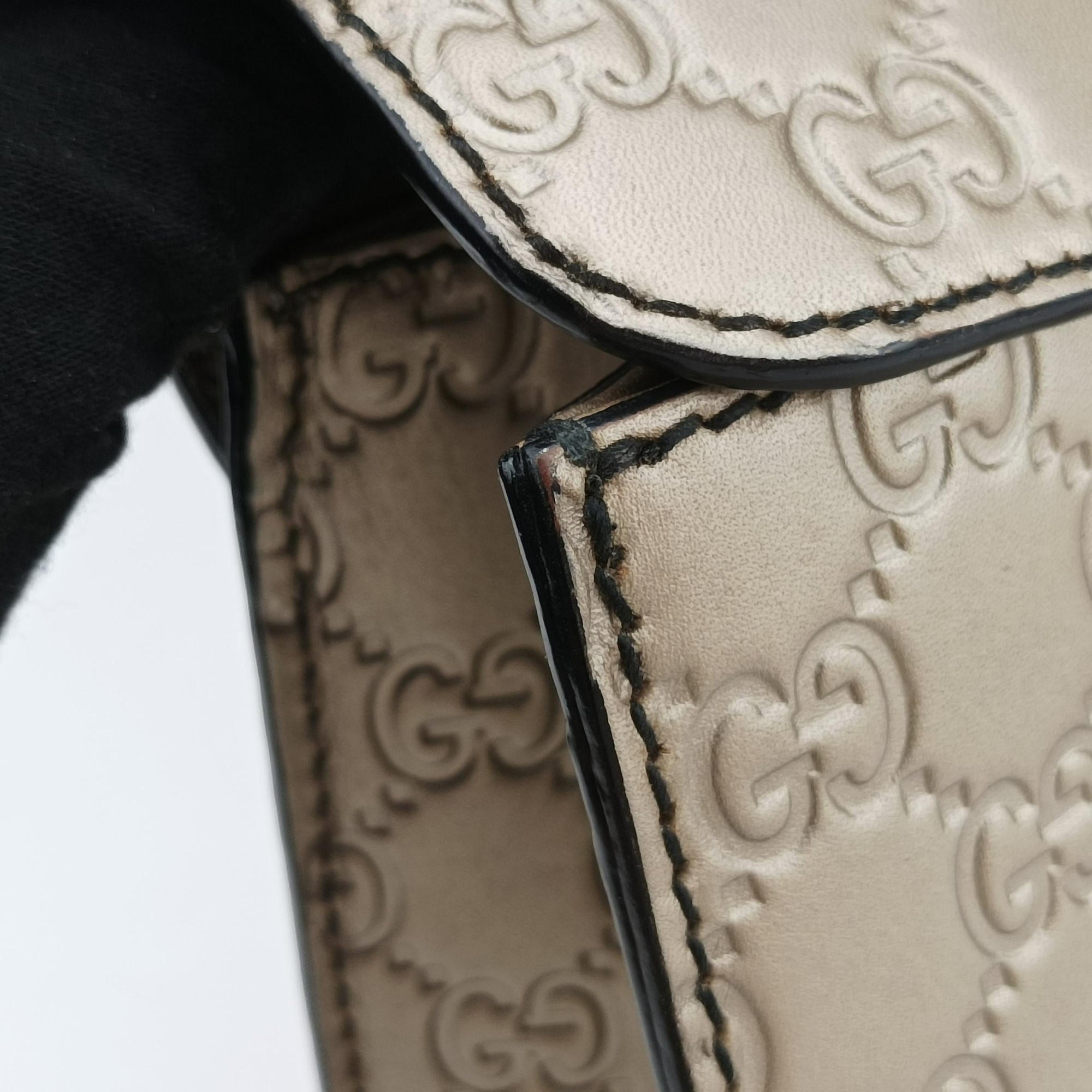 Vintage Gucci Emily Golden Leather 295402 shoulderbag | stylenewstar