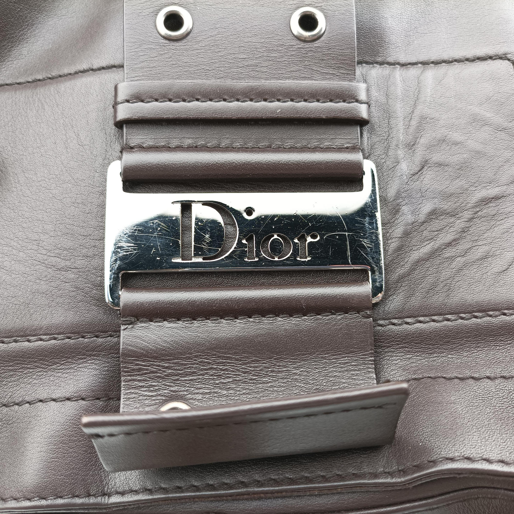 Pre-owned Christian Dior Street Chic Brown Leather  shoulderbag | stylenewstar