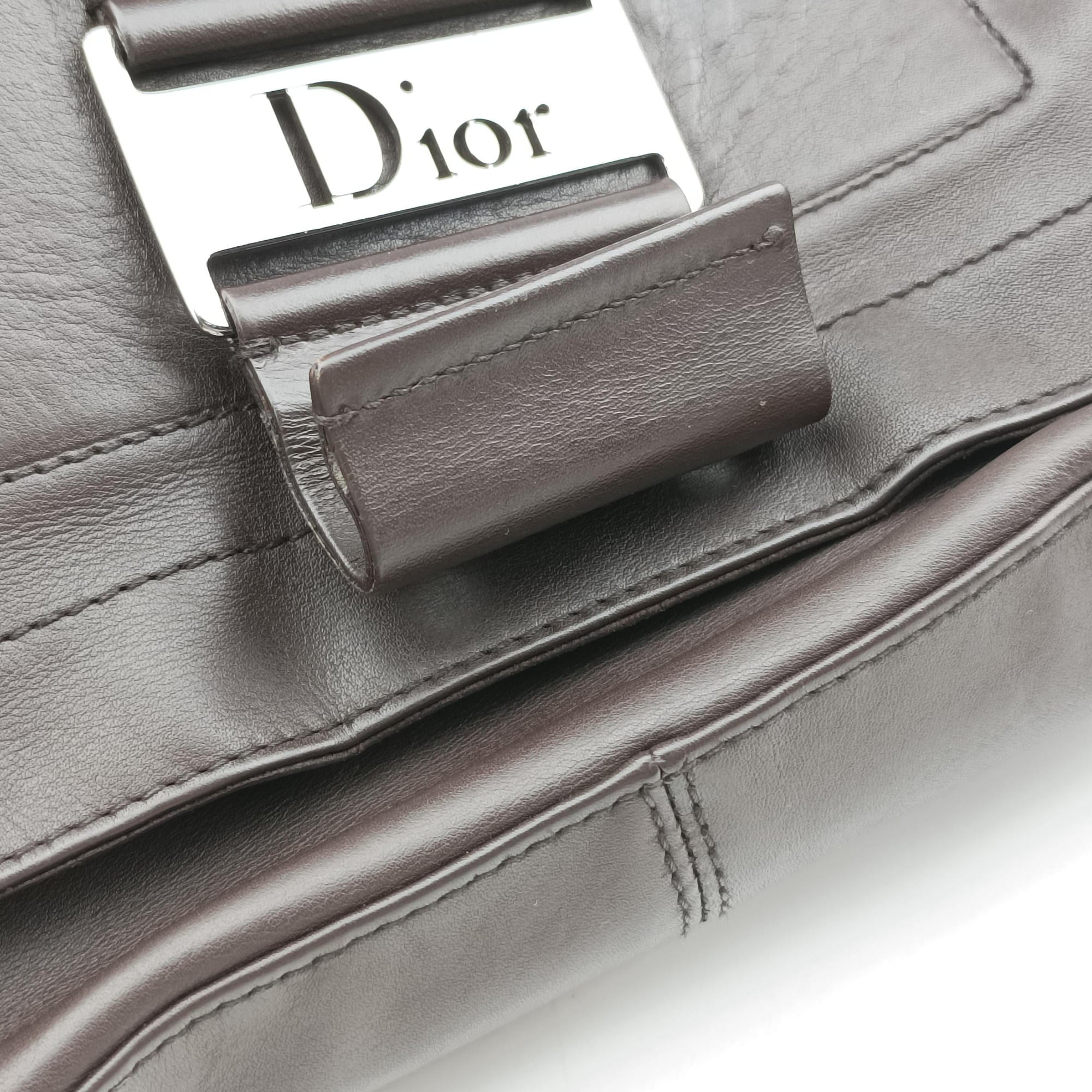 Pre-owned Christian Dior Street Chic Brown Leather  shoulderbag | stylenewstar
