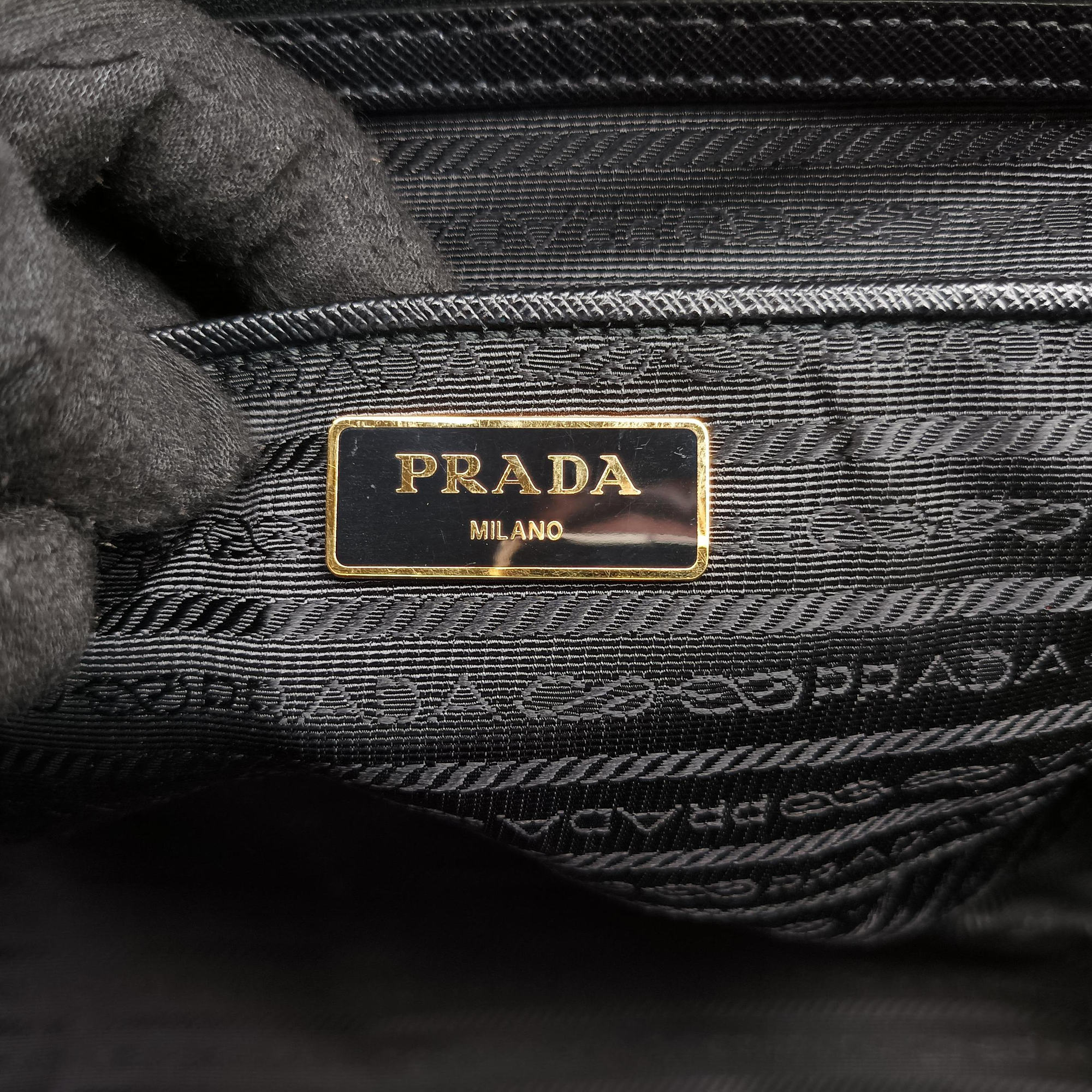 Secondhand Prada Galleria Black SAFFIANO Leather 1BA274 handbag | stylenewstar