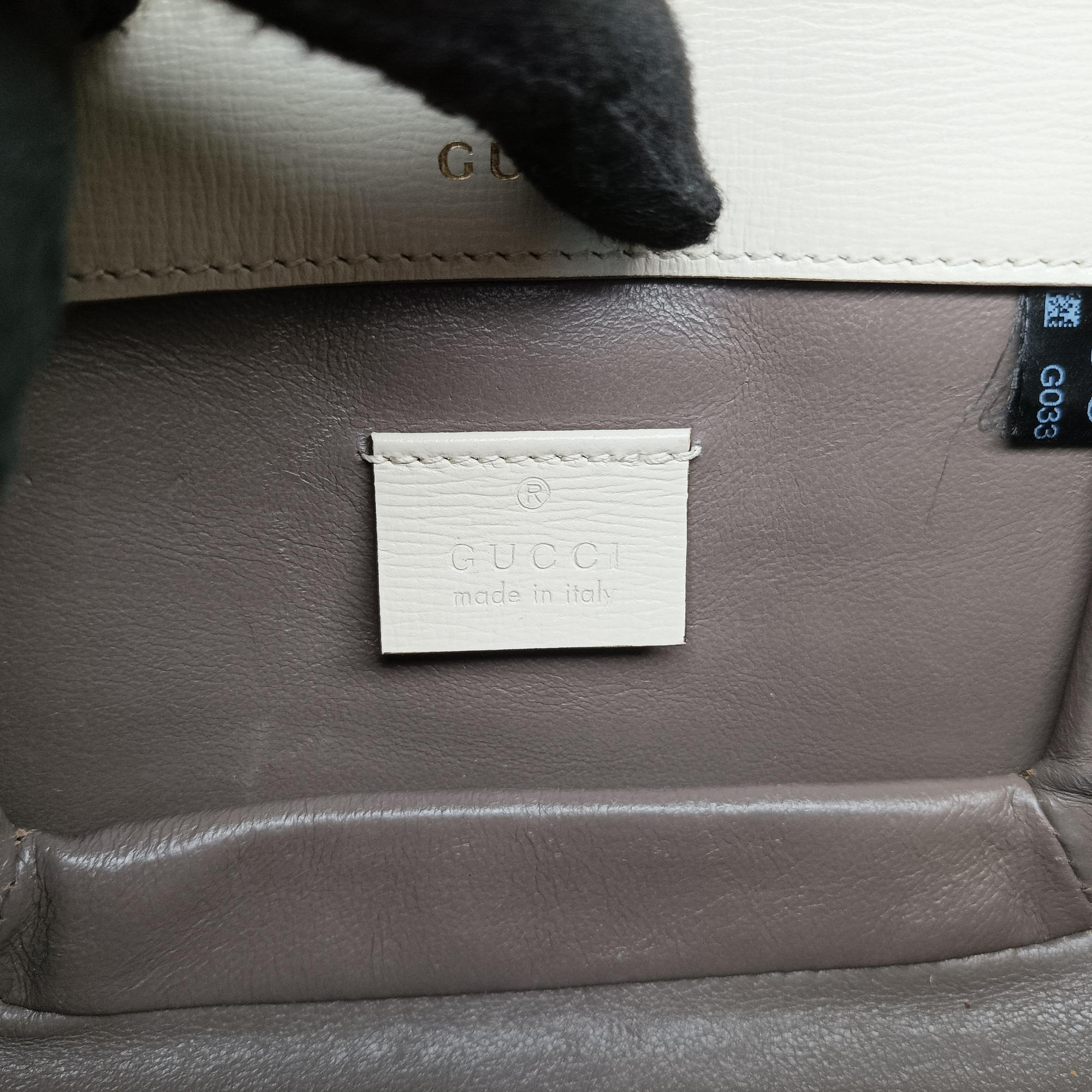 Vintage Gucci Sylvie 1969 Mini White Leather 615965 shoulderbag | stylenewstar