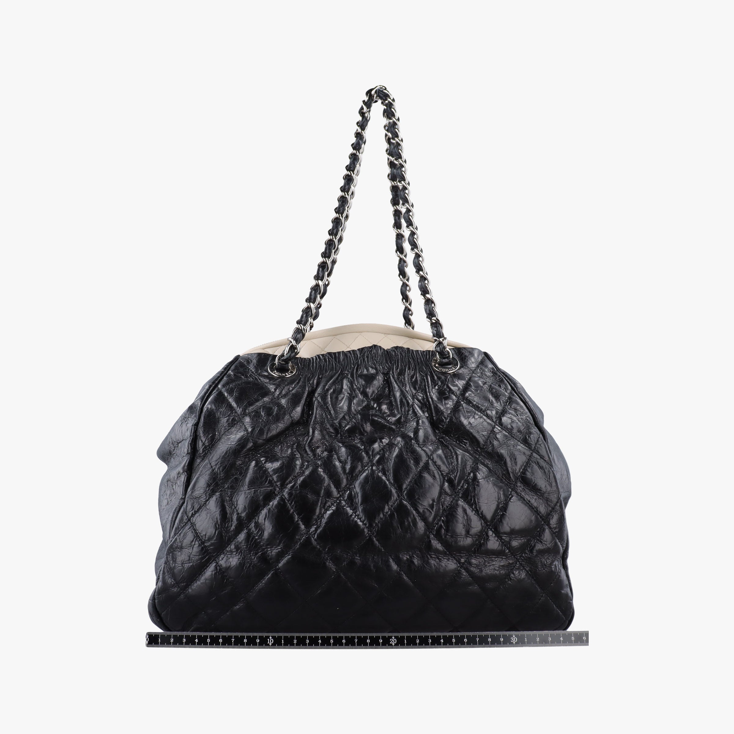Pre-owned Chanel Matelasse Black Leather A47984 shoulderbag | stylenewstar