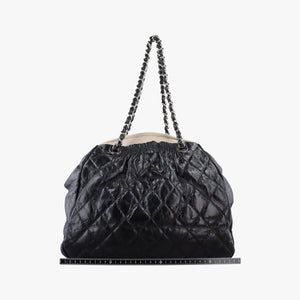 Pre-owned Chanel Matelasse Black Leather A47984 shoulderbag | stylenewstar