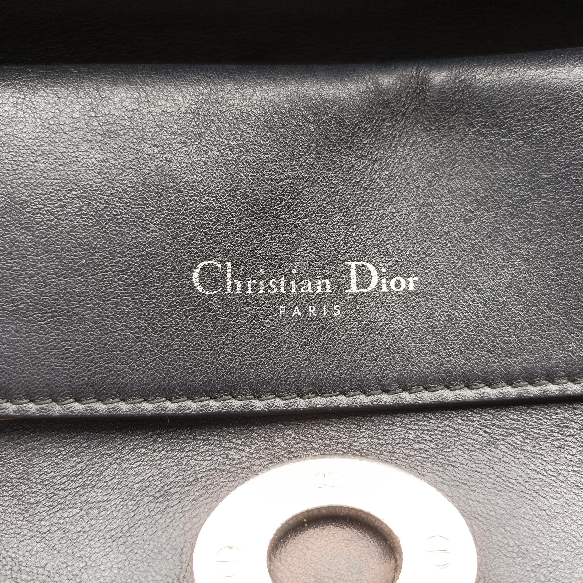 Pre-owned Christian Dior Be Dior Black Leather  shoulderbag | stylenewstar