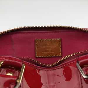 Pre-owned Louis Vuitton Alma BB pomme d'amour Vernis M90174 shoulderbag | stylenewstar