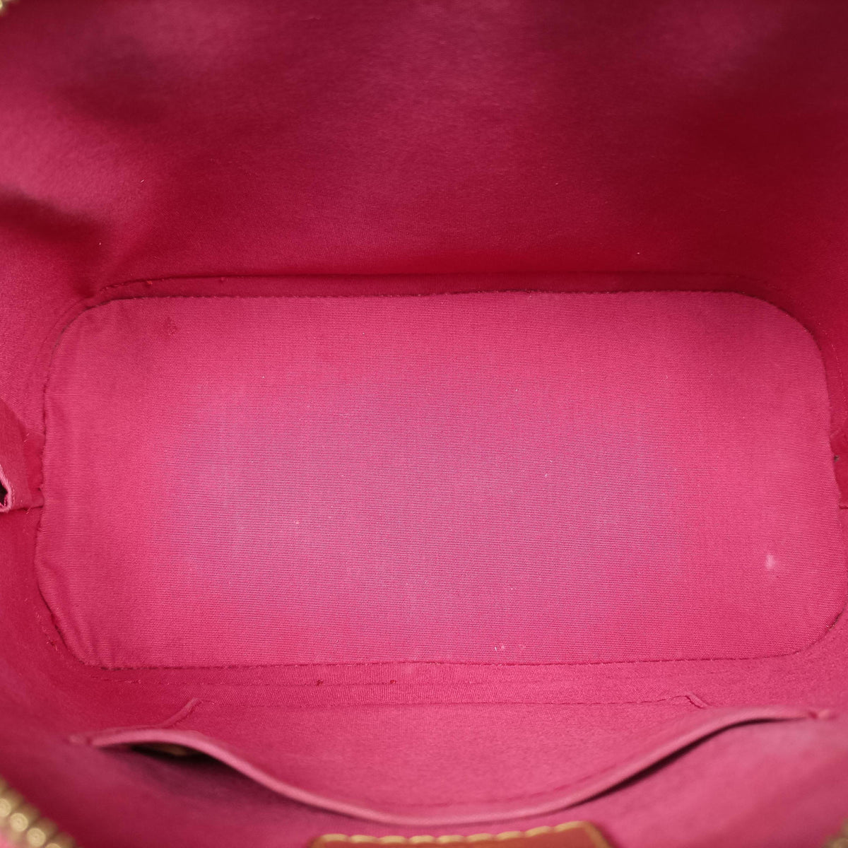 Pre-owned Louis Vuitton Alma BB pomme d'amour Vernis M90174 shoulderbag | stylenewstar