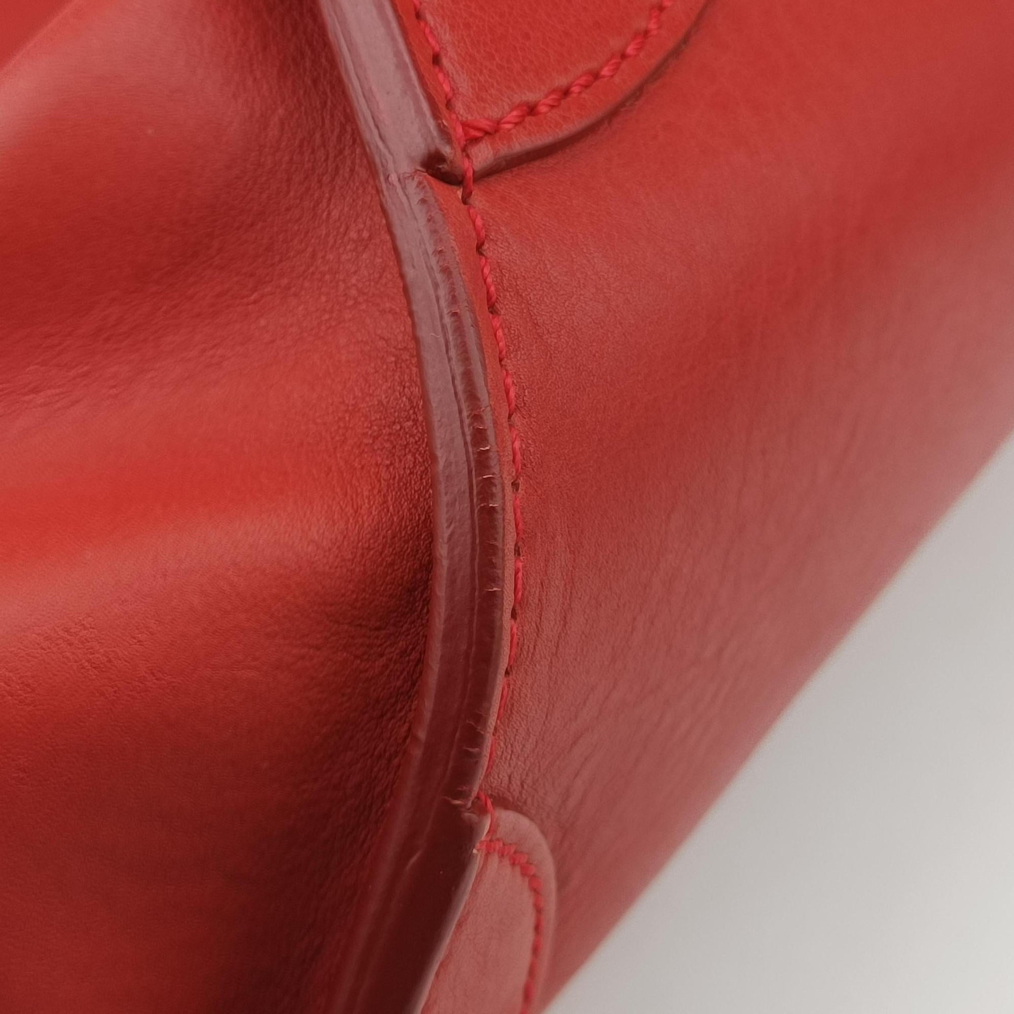 Pre-owned Celine Luggage Micro shopper Red Leather  handbag | stylenewstar