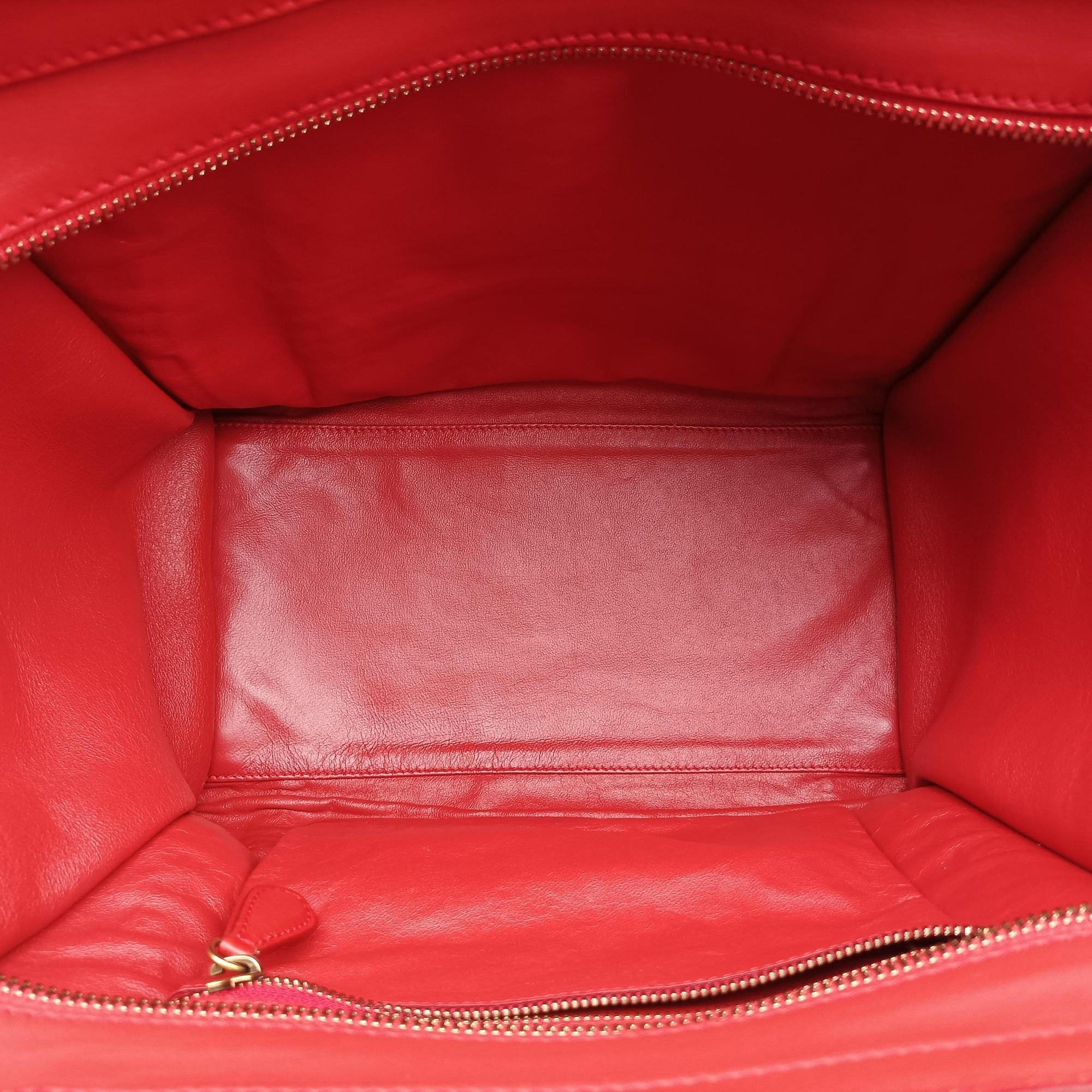 Pre-owned Celine Luggage Micro shopper Red Leather  handbag | stylenewstar
