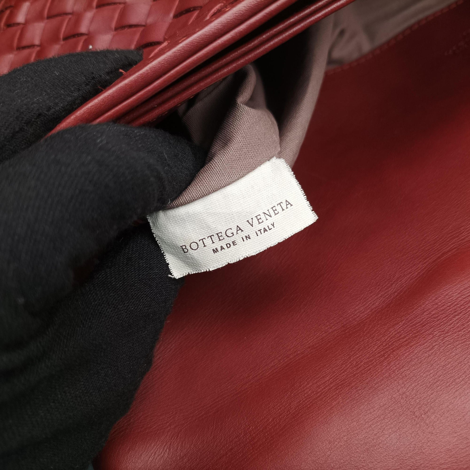 Pre-owned Bottega Veneta Intrecciato Red lambskin  handbag | stylenewstar