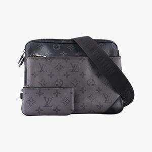Pre-owned Louis Vuitton Trio Messenger Gris Monogram Shadow M46603 shoulderbag | stylenewstar