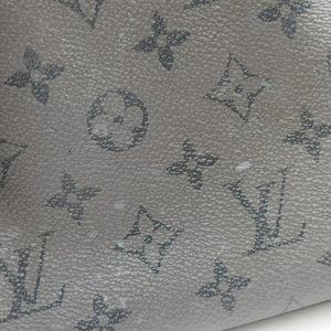 Pre-owned Louis Vuitton Trio Messenger Gris Monogram Shadow M46603 shoulderbag | stylenewstar