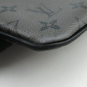 Pre-owned Louis Vuitton Trio Messenger Gris Monogram Shadow M46603 shoulderbag | stylenewstar