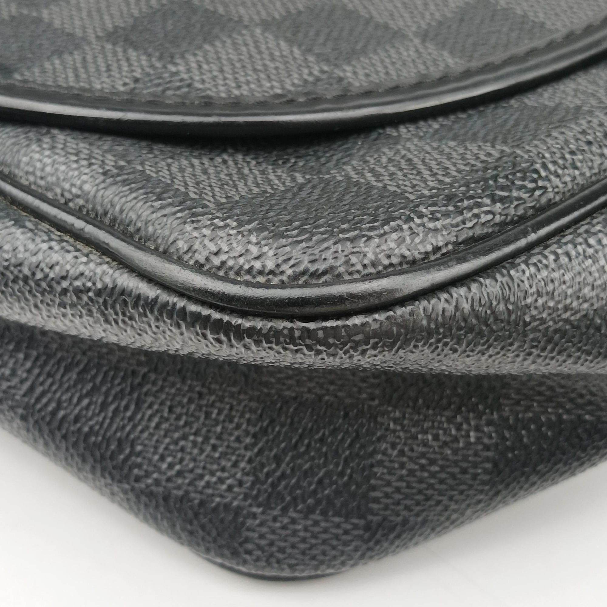 Vintage Louis Vuitton DANIEL MM Noir Damier GRAPHITE N58029 shoulderbag | stylenewstar