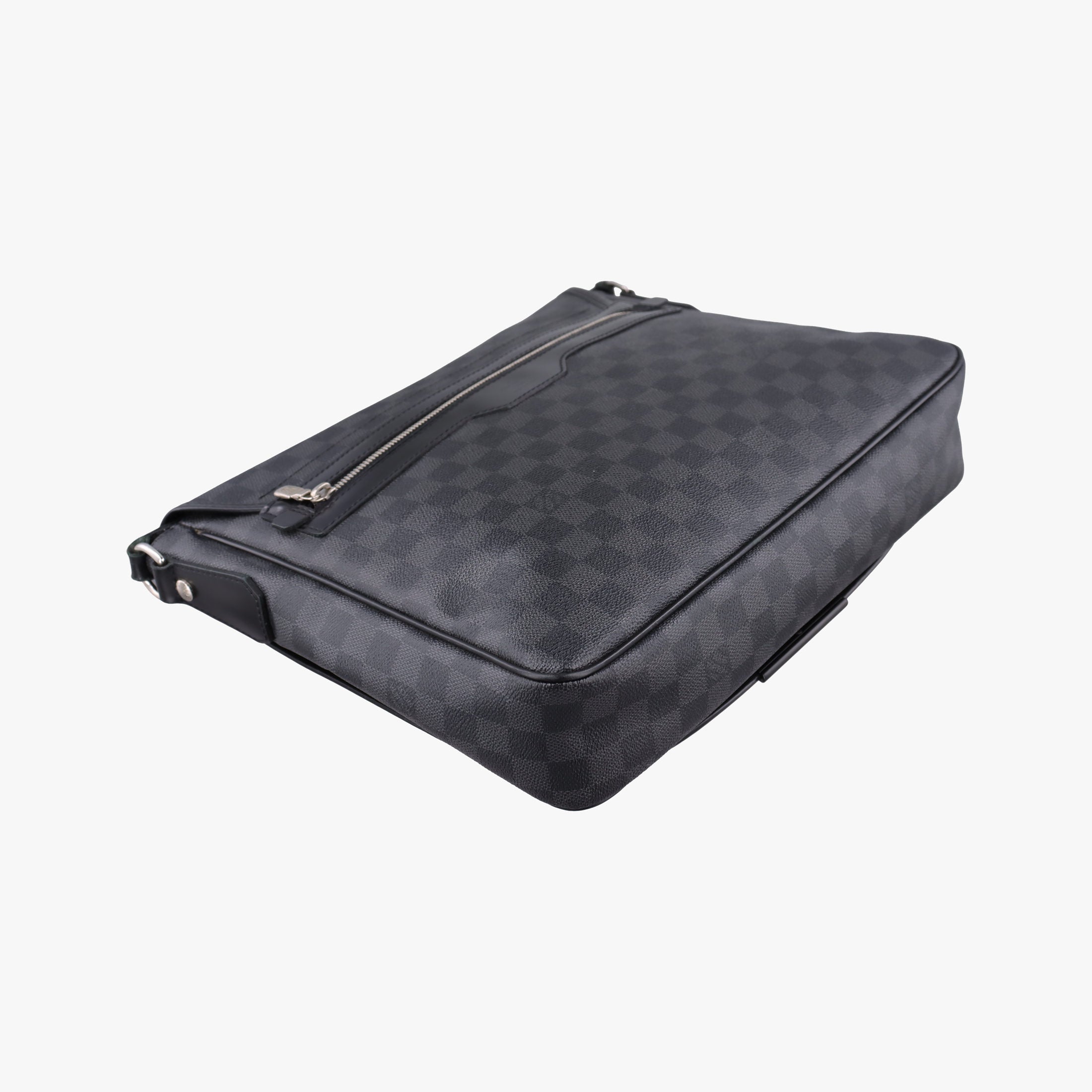 Vintage Louis Vuitton DANIEL MM Noir Damier GRAPHITE N58029 shoulderbag | stylenewstar