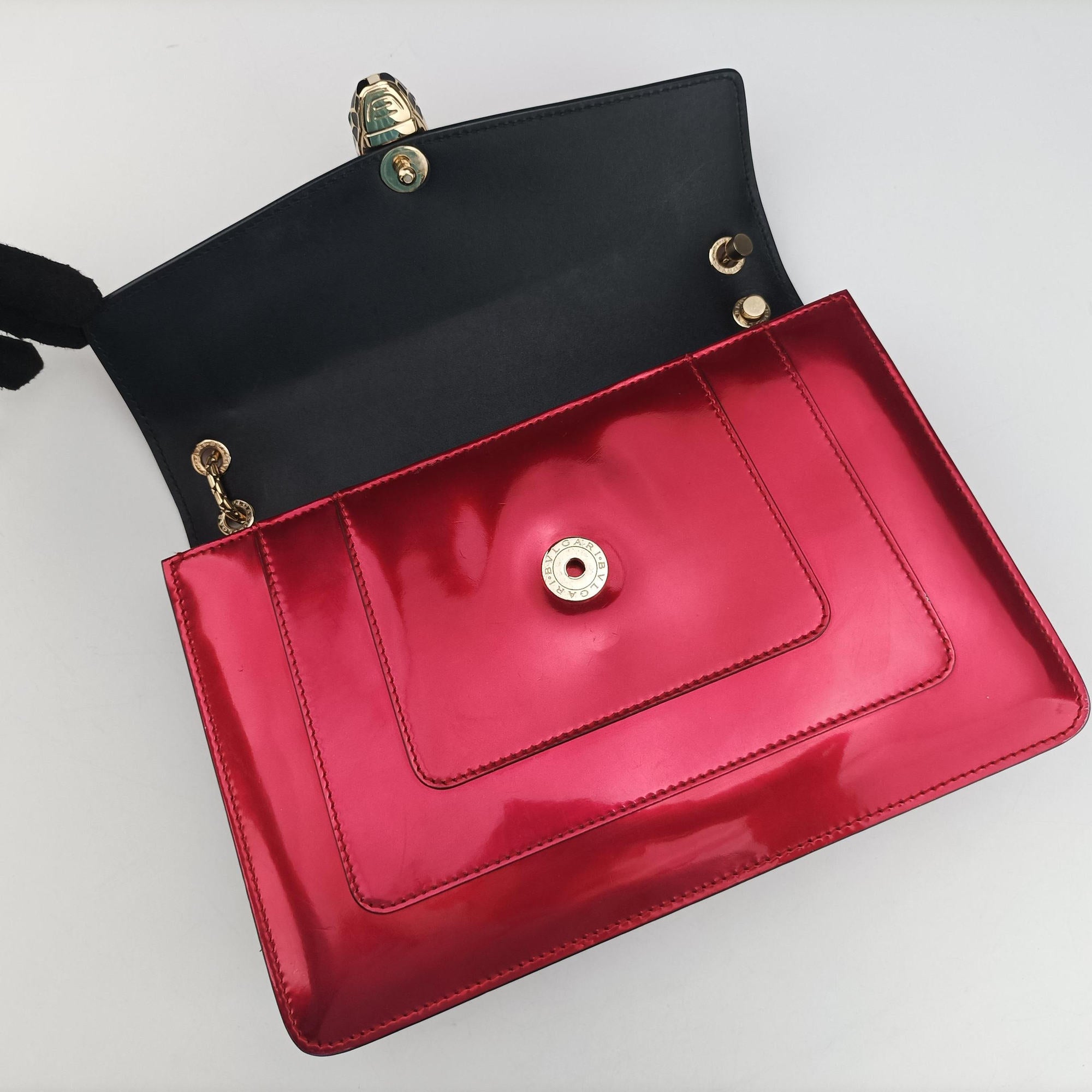 Pre-owned Bvlgari Serpenti Forever Red Patent Leather  shoulderbag | stylenewstar