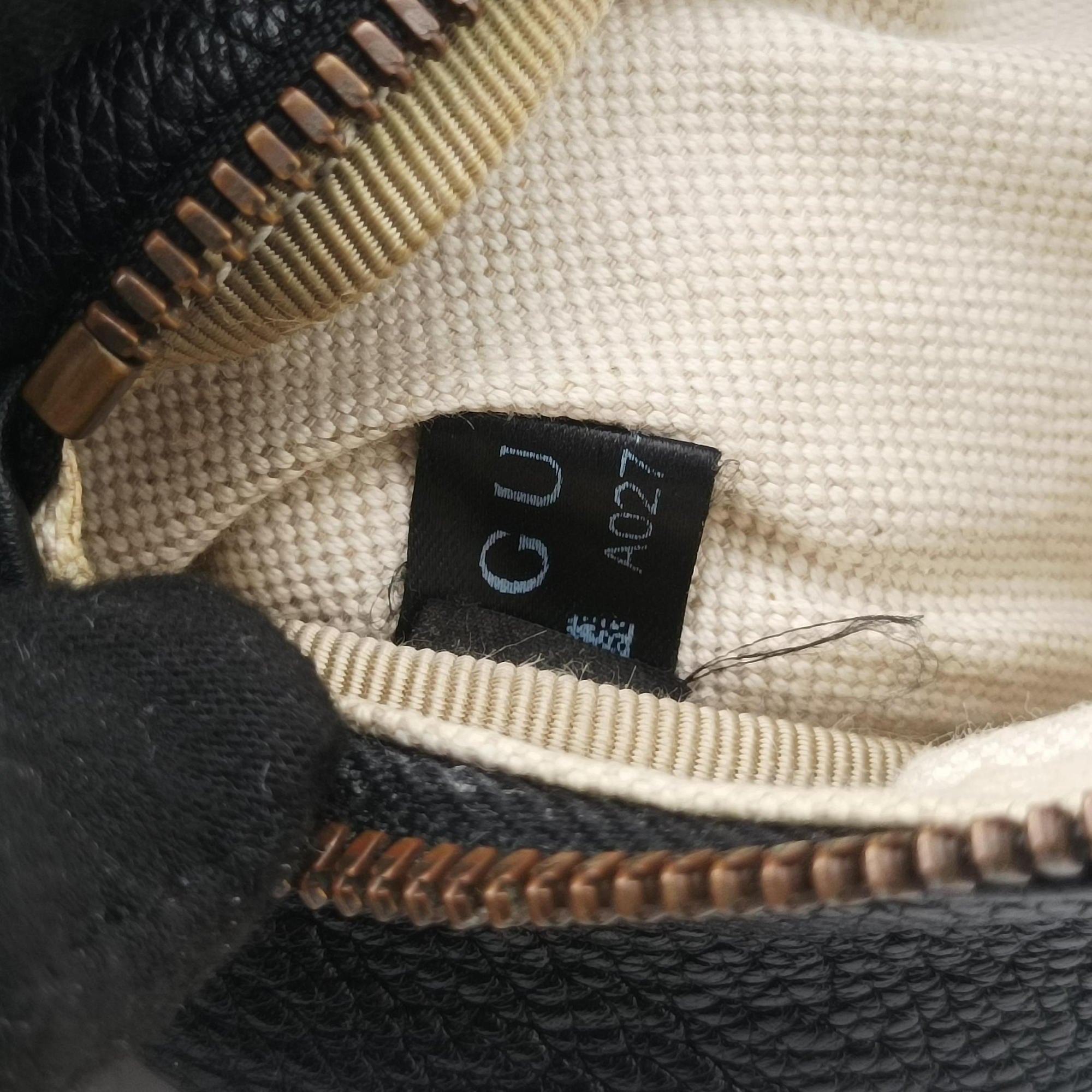 Pre-owned Gucci Print Black Leather 527792 bum bag/waist bag | stylenewstar