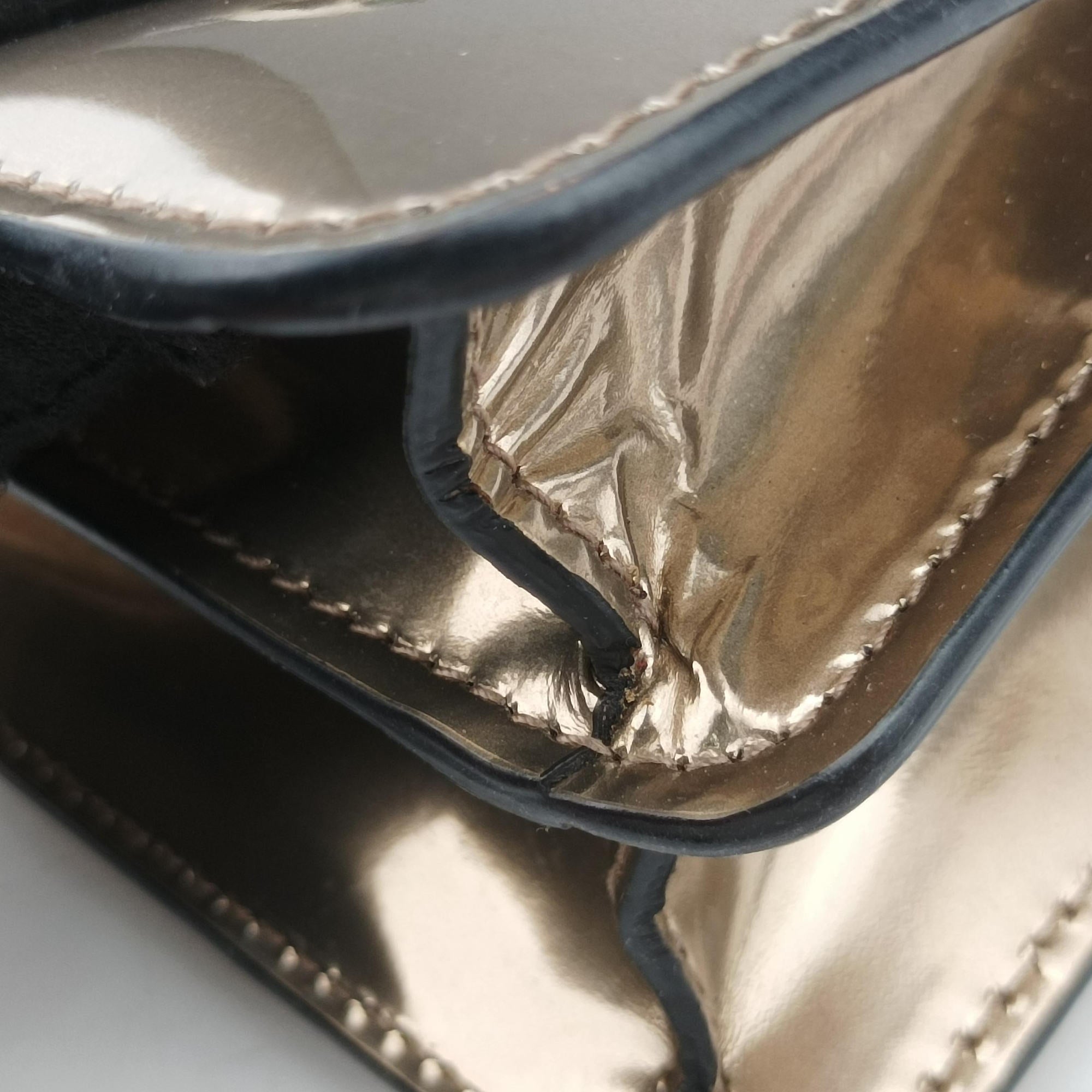 Pre-owned Bvlgari SERPENTI FOREVER Golden Enamel  shoulderbag | stylenewstar