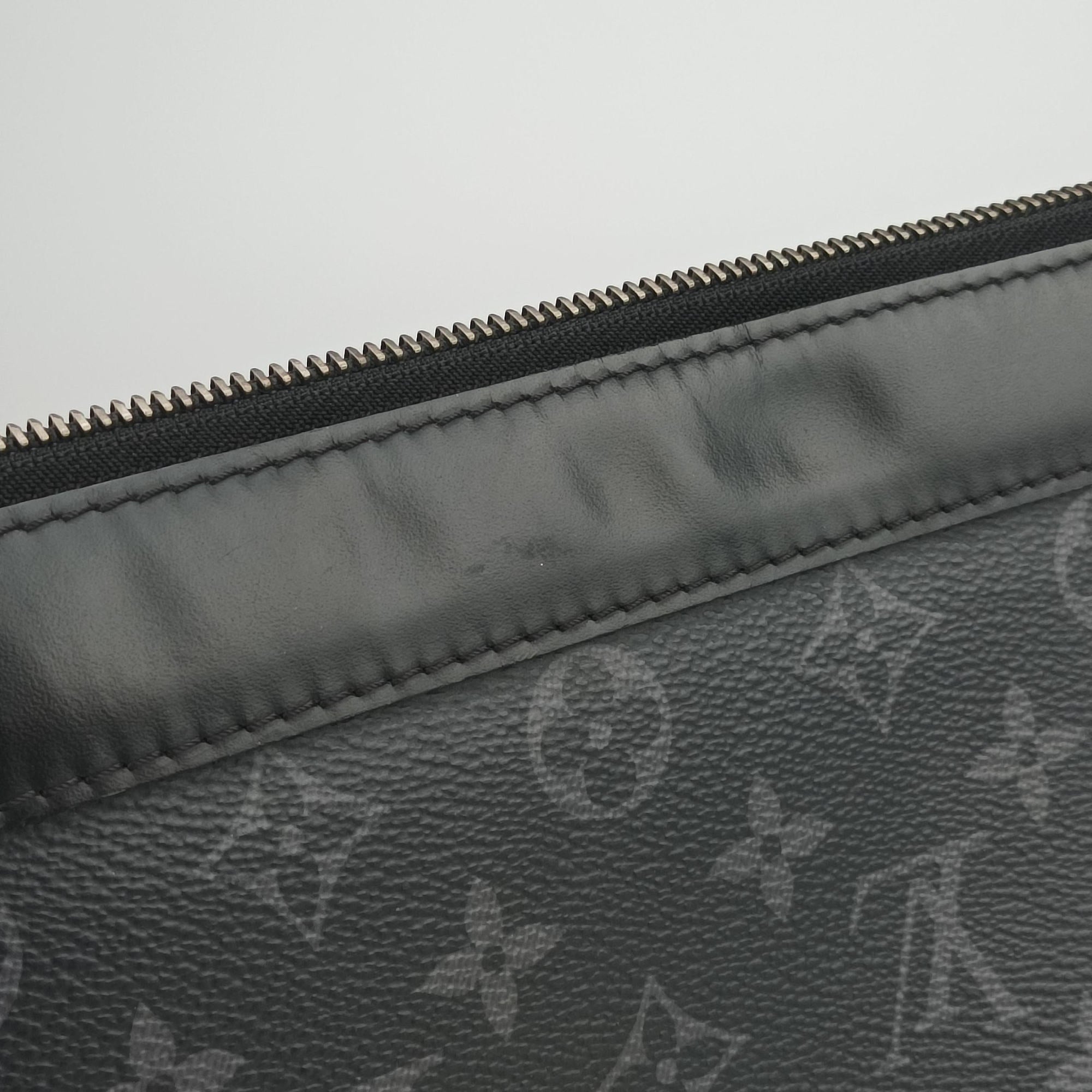Pre-owned Louis Vuitton Pochette Voyage MM Pacific Blue Monogram Eclipse PVC Coated Canvas M61692 clutchbag | stylenewstar