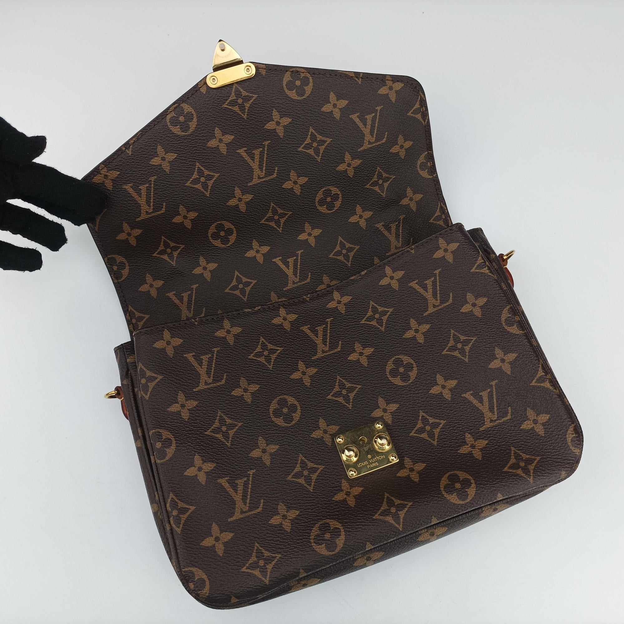 Vintage Louis Vuitton Pochette Metis MM Brown Monogram Canvas M44875 shoulderbag | stylenewstar