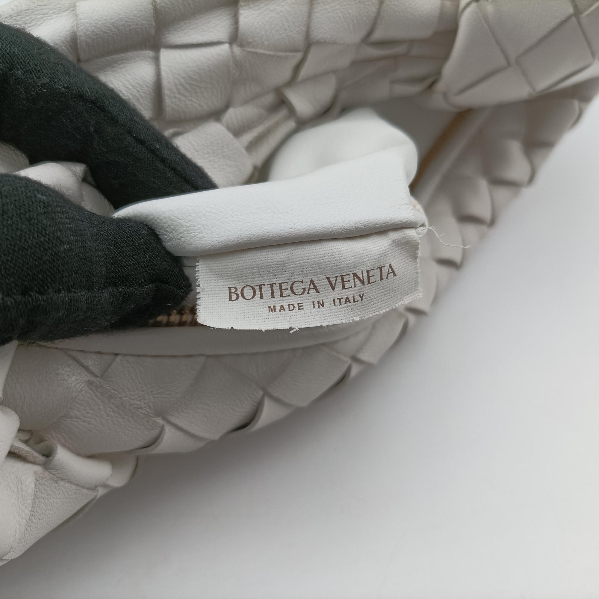 Pre-owned Bottega Veneta The Jodie White patent  handbag | stylenewstar