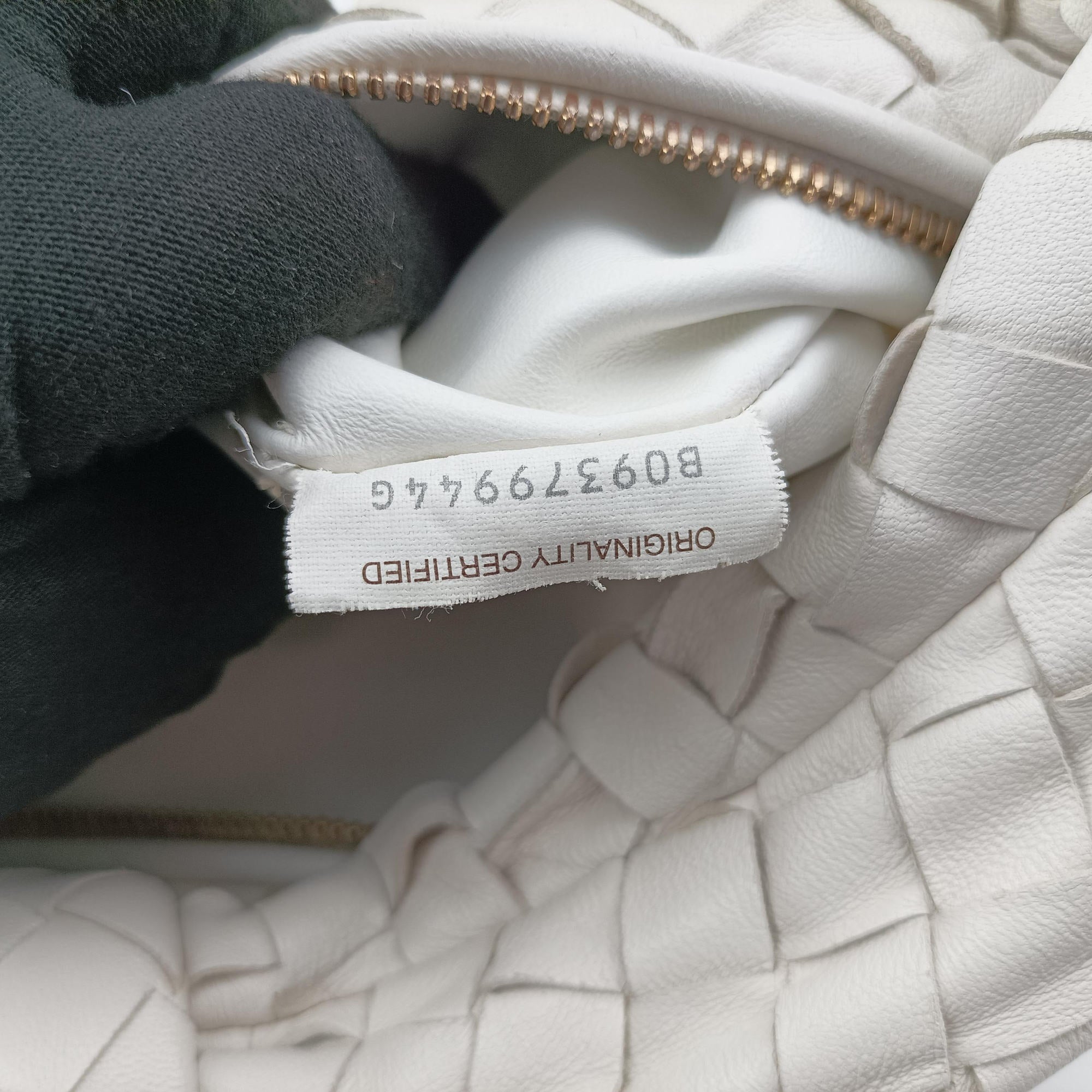 Pre-owned Bottega Veneta The Jodie White patent  handbag | stylenewstar