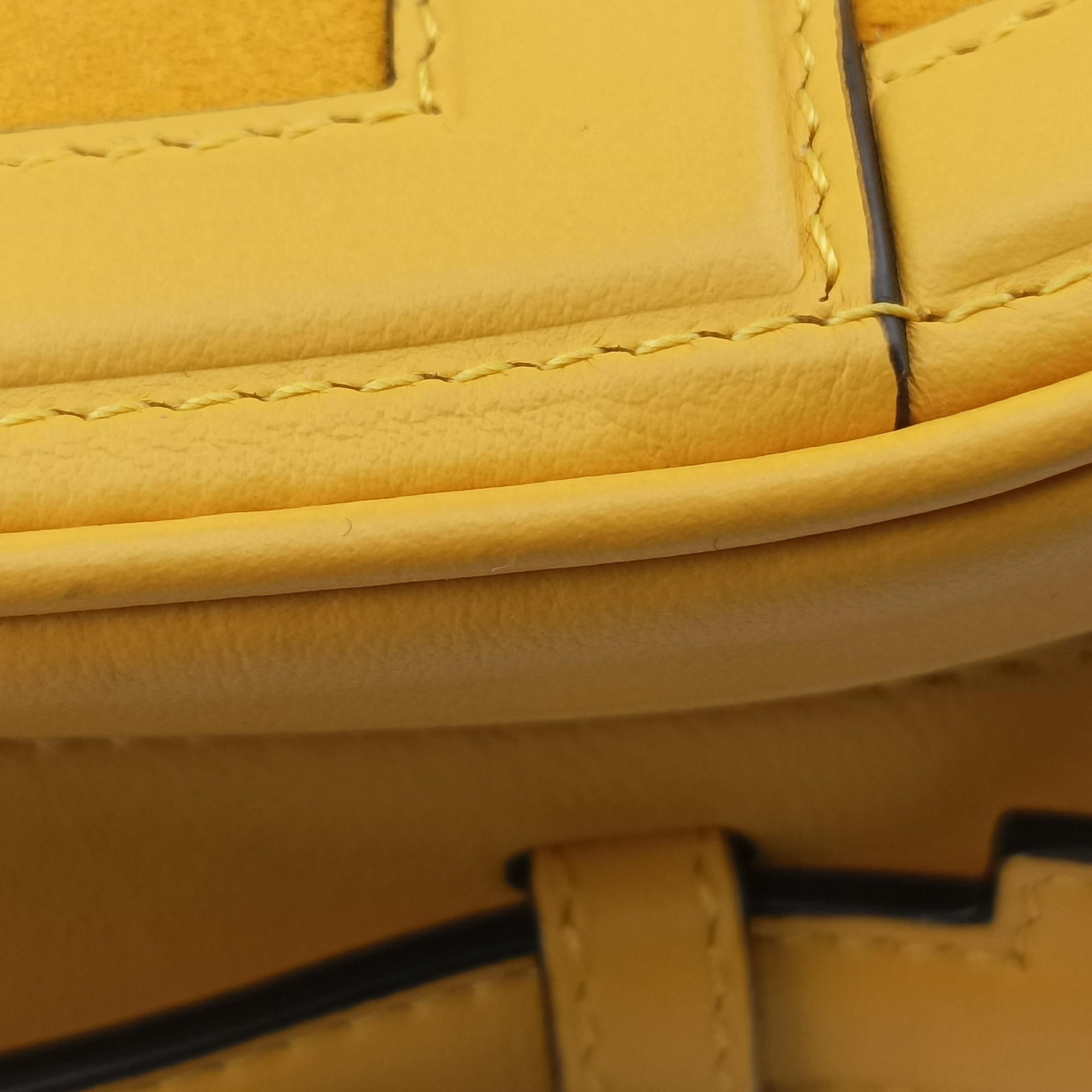 Secondhand Fendi Aurock Camera Case Mini Yellow Suede × Leather 8BS058 shoulderbag | stylenewstar