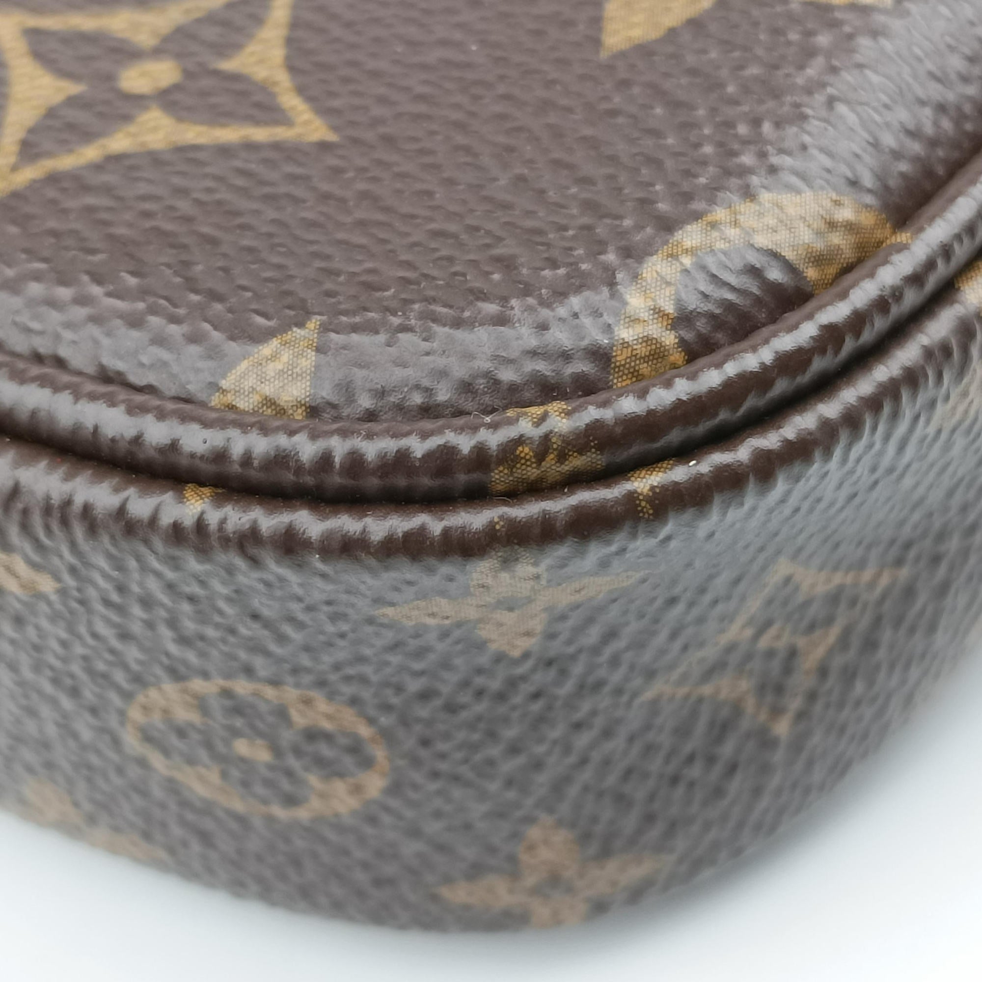 Secondhand Louis Vuitton Multi Pochette Accessoir brown×khaki Monogram Canvas M44813 shoulderbag | stylenewstar