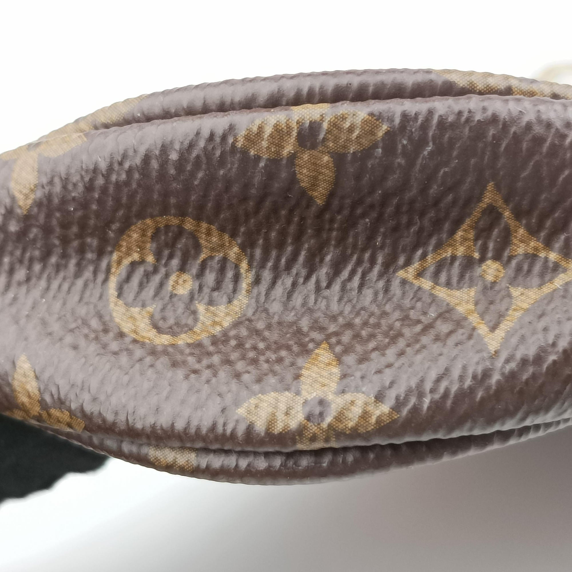 Secondhand Louis Vuitton Multi Pochette Accessoir brown×khaki Monogram Canvas M44813 shoulderbag | stylenewstar