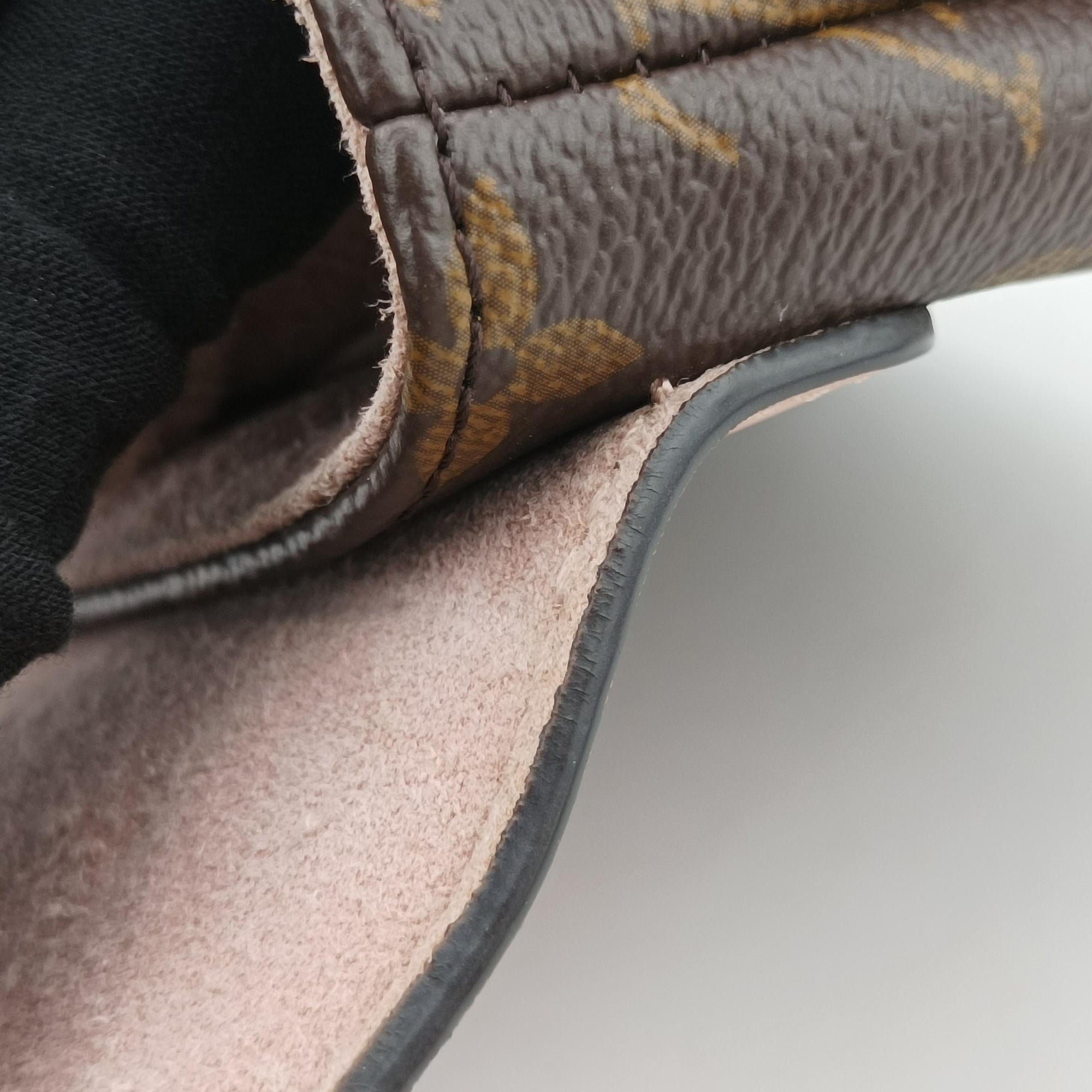 Secondhand Louis Vuitton LOCKY BB Brown×ROSE POUDRE Monogram Canvas×calf leather M44080 shoulderbag | stylenewstar