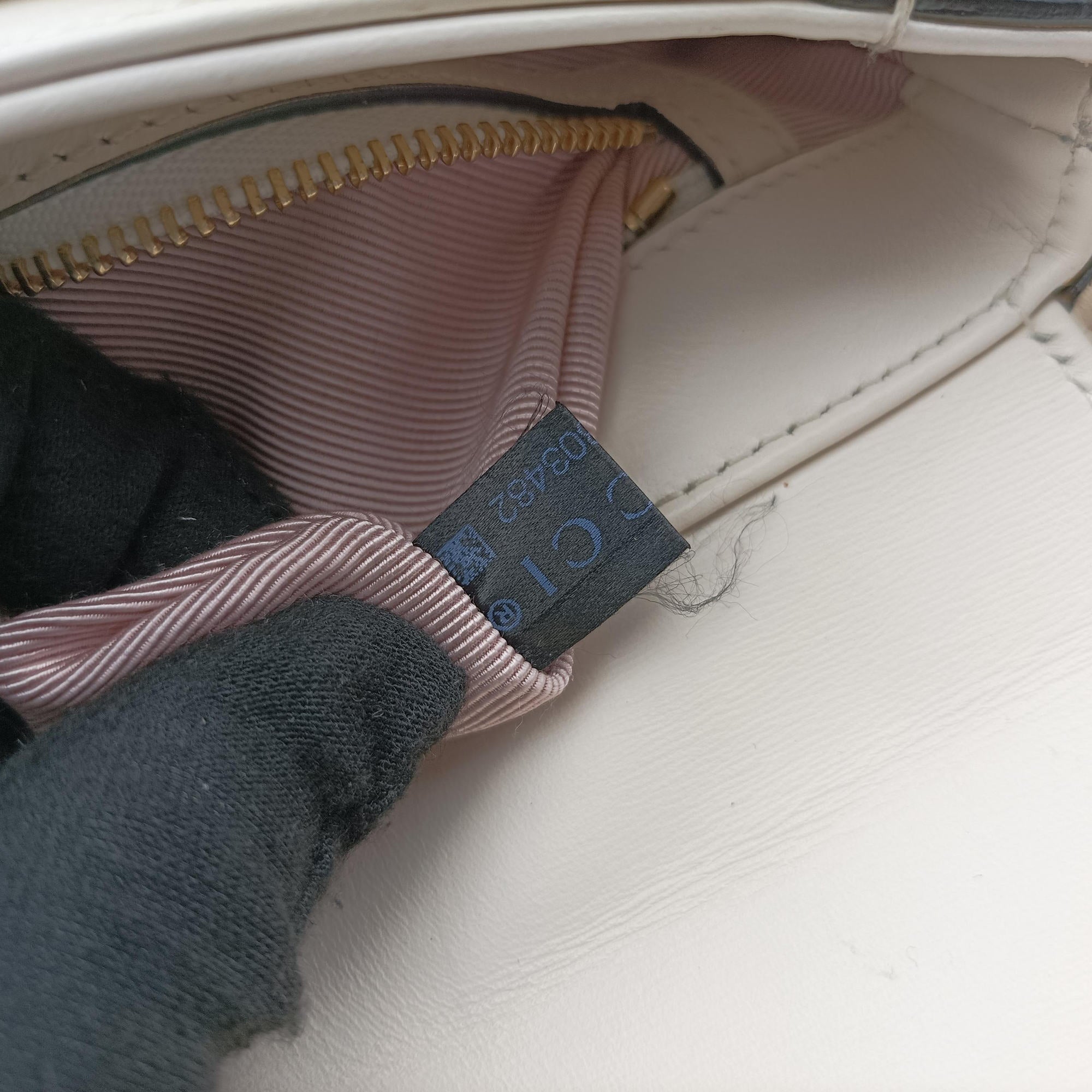 Secondhand Gucci Arli White Leather 550129 shoulderbag | stylenewstar