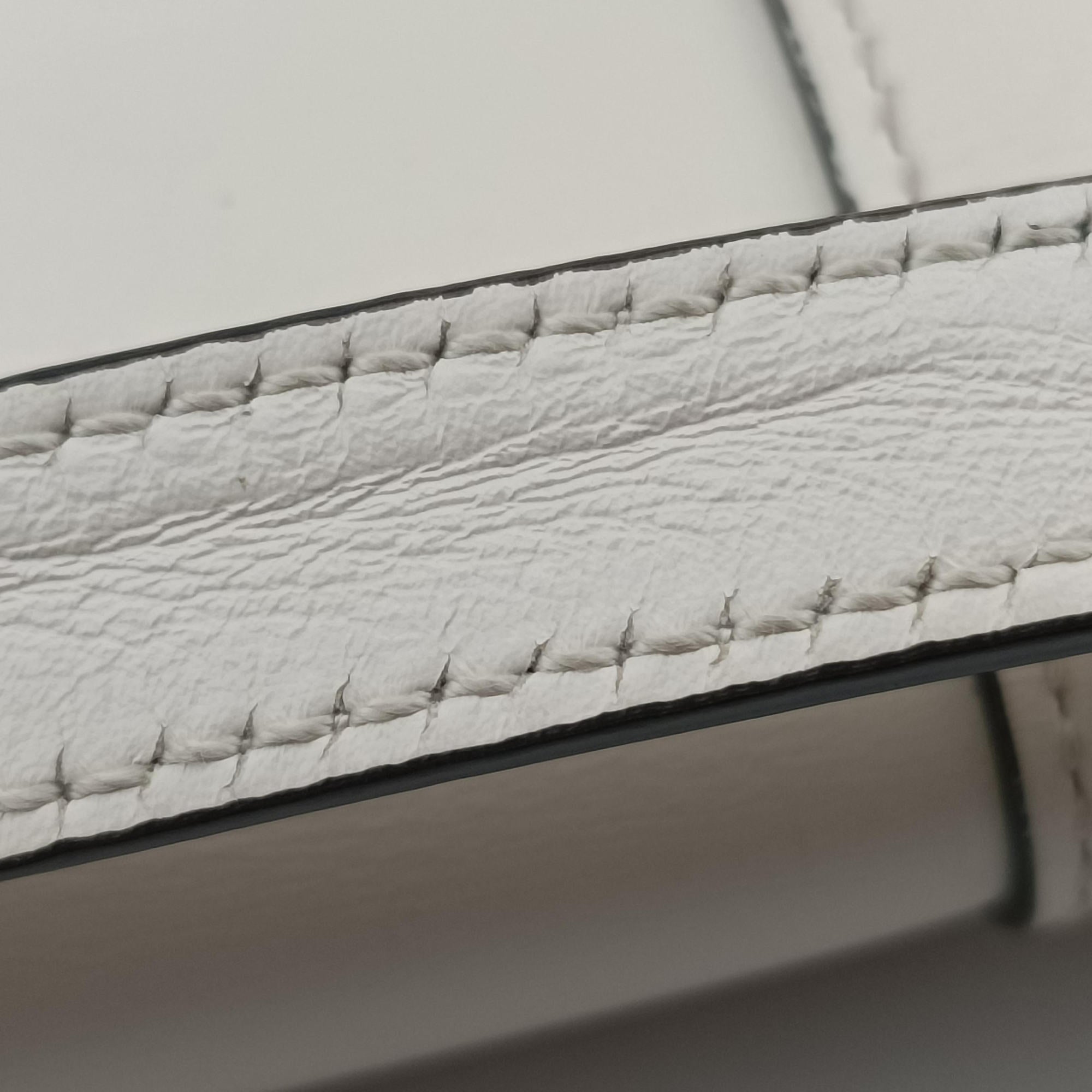 Secondhand Gucci Arli White Leather 550129 shoulderbag | stylenewstar