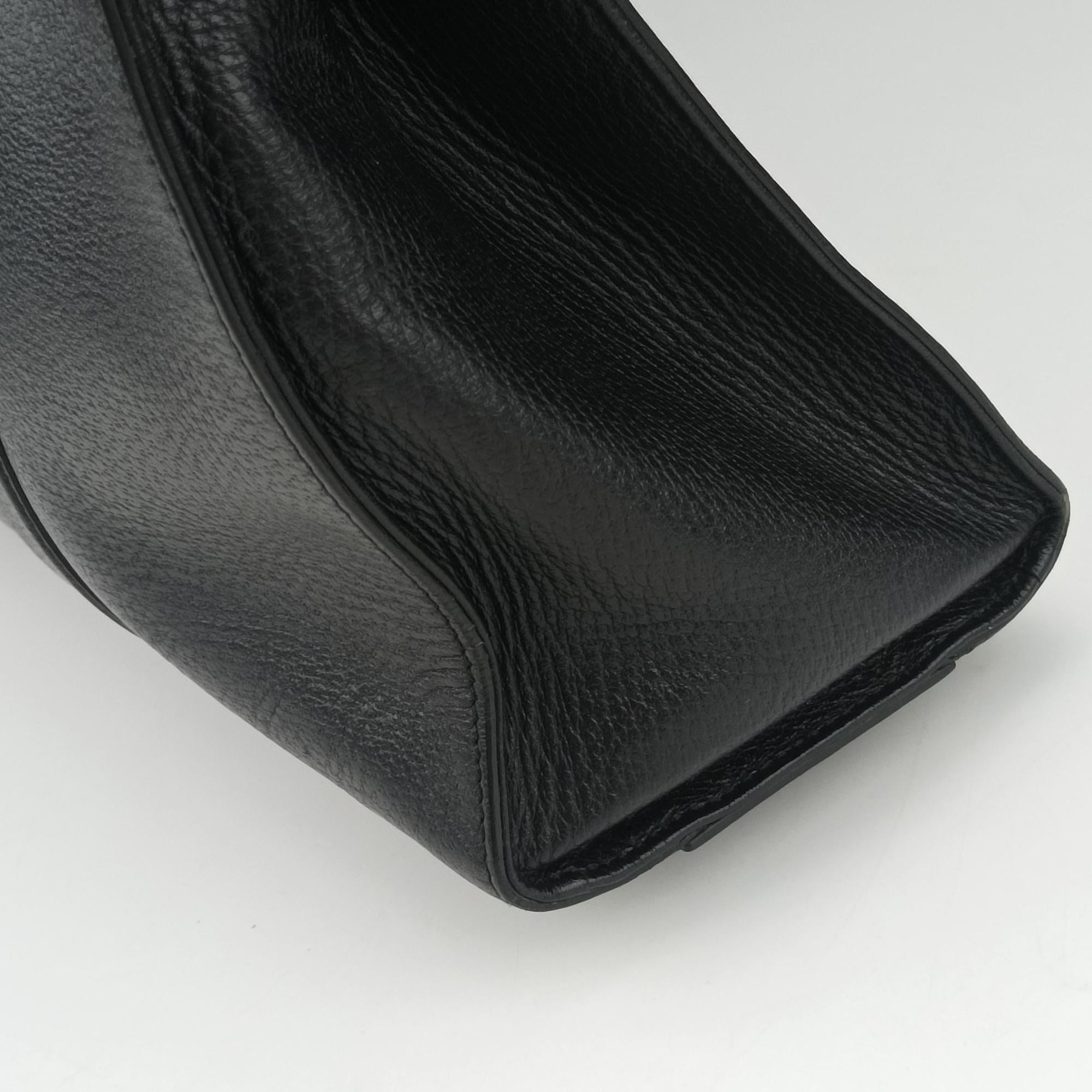 Pre-owned Gucci Sherry (Web) Black Leather 429036 shoulderbag | stylenewstar