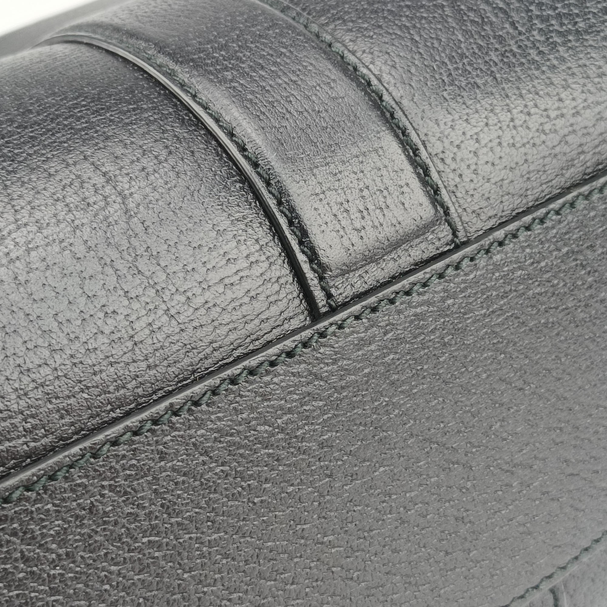 Pre-owned Gucci Sherry (Web) Black Leather 429036 shoulderbag | stylenewstar