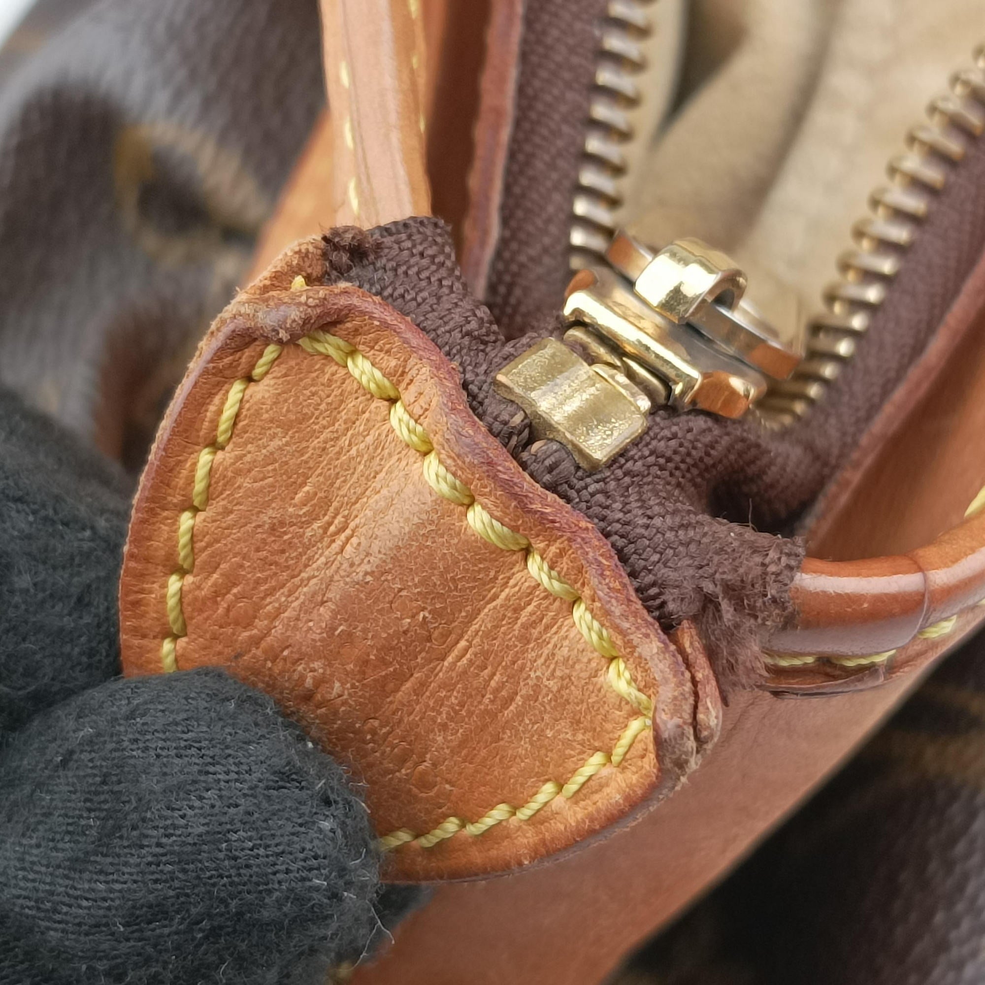 Pre-owned Louis Vuitton Monogram Boesy PM Brown Monogram Canvas M45715 handbag | stylenewstar