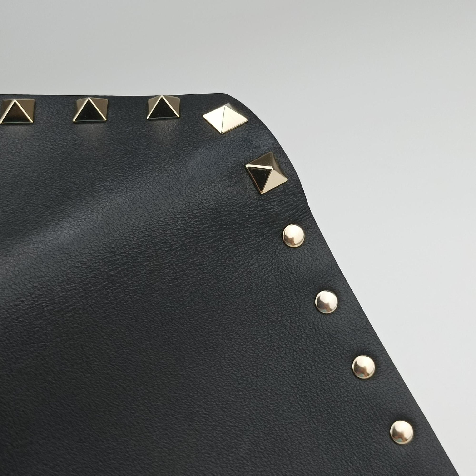 Vintage Valentino Rockstud Envelope Wallet Black leather  shoulderbag | stylenewstar